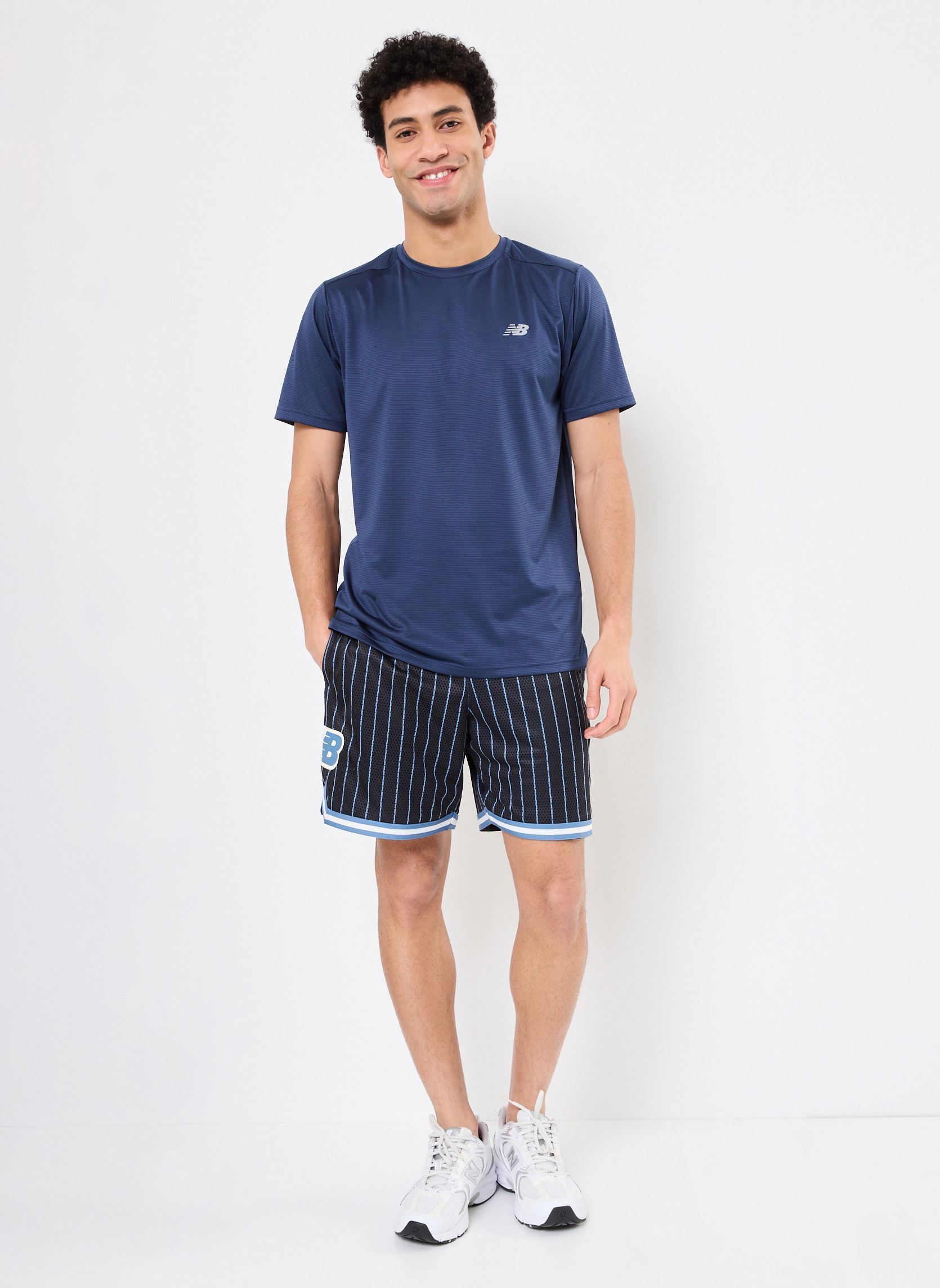 Camisetas de manga corta Sport Essentials T-Shirt Men hombre azul New Balance Camisetas de manga corta Sport Essentials T-Shirt Men hombre azul NB NAVY
