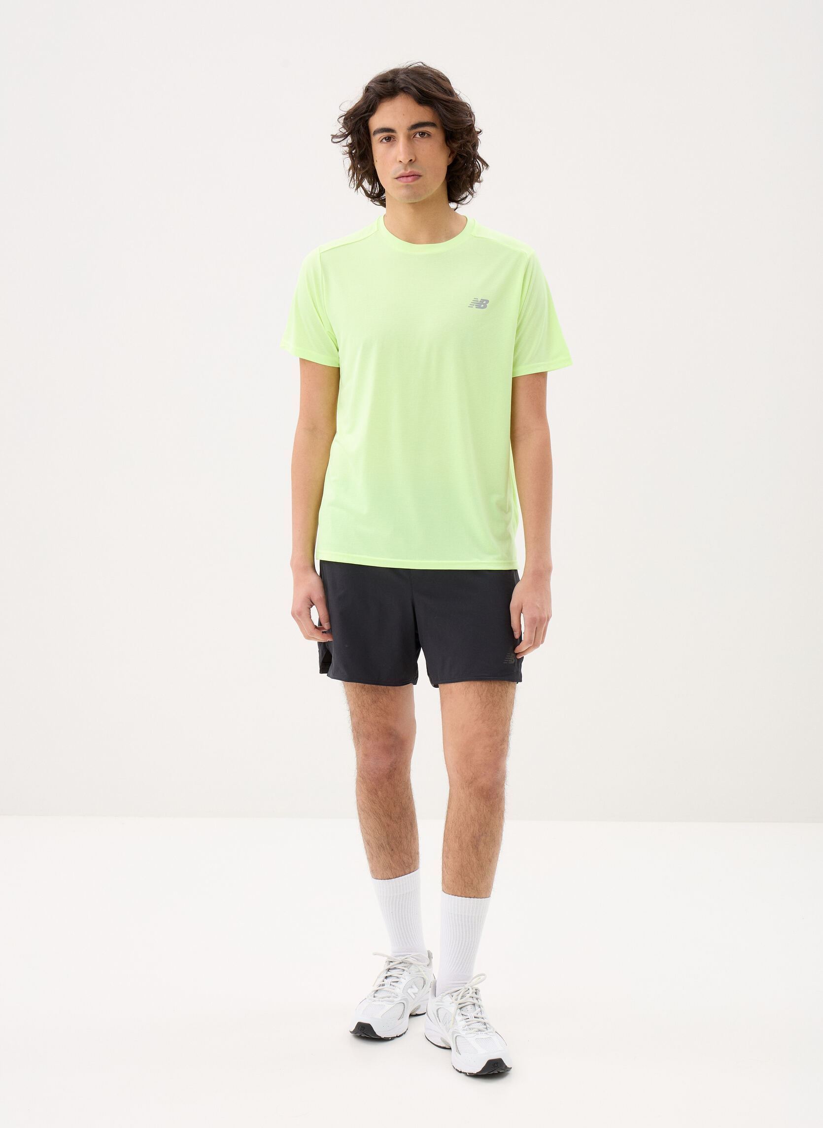 T-shirts met korte mouwen Sport Essentials T-Shirt Men heren geel New Balance T-shirts met korte mouwen Sport Essentials T-Shirt Men heren geel AFTERGLOW