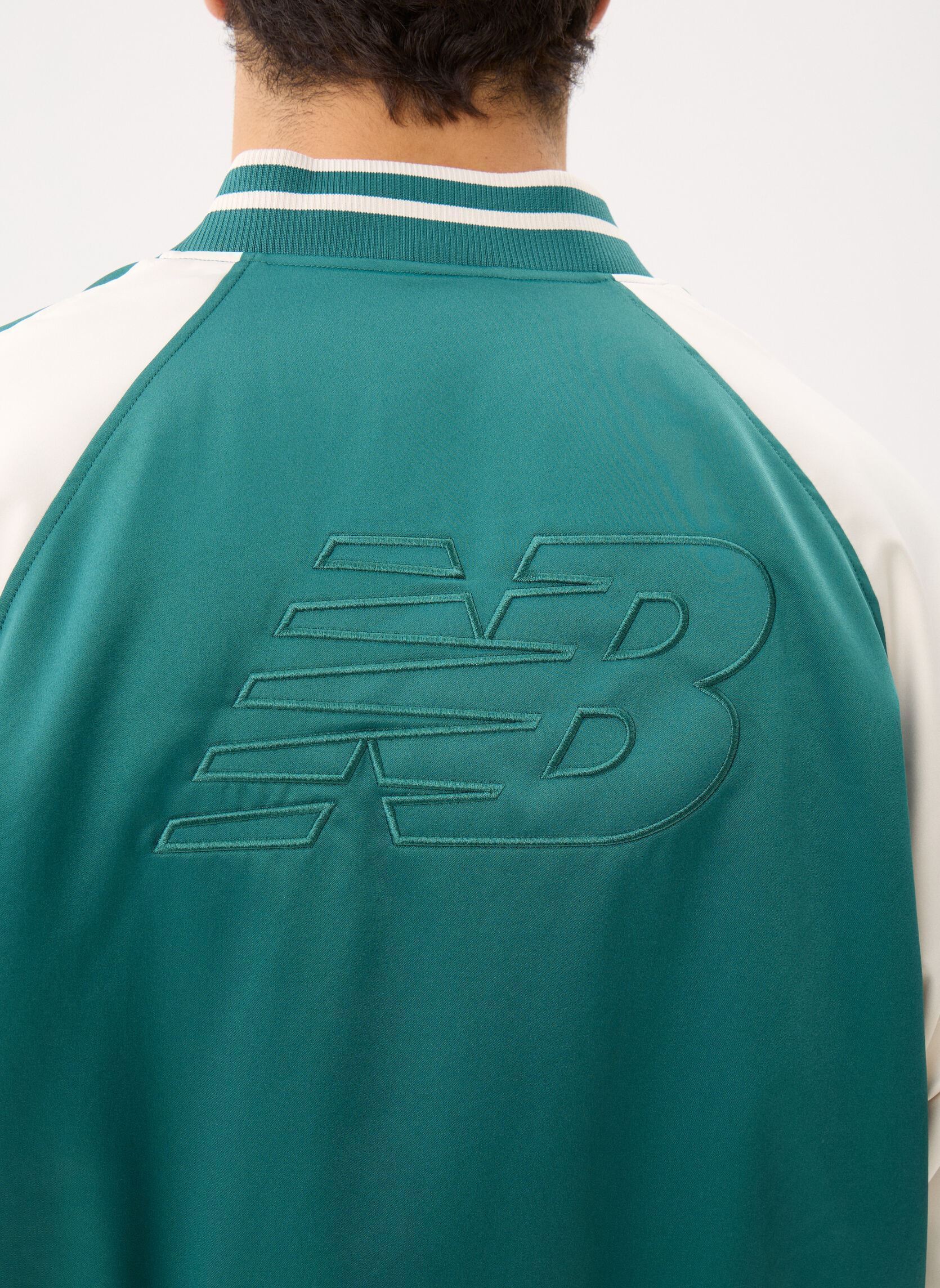 Blousons Athletics Varsity Jacket homme vert New Balance Blousons Athletics Varsity Jacket homme vert MEDUSA GREEN