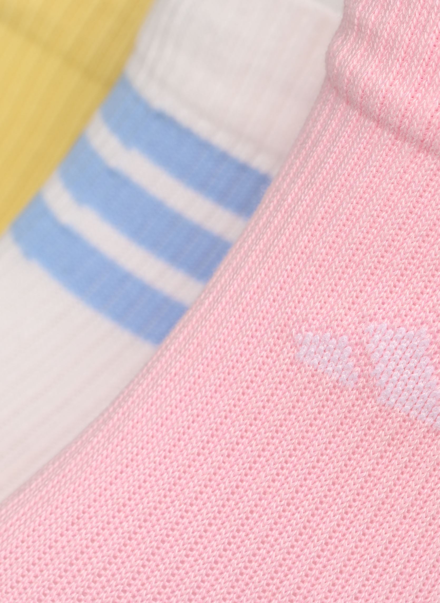 Chaussettes LOGO PACK 3PP multicolore adidas sportswear Chaussettes LOGO PACK 3PP multicolore WHITE/CLPINK/POWYEL