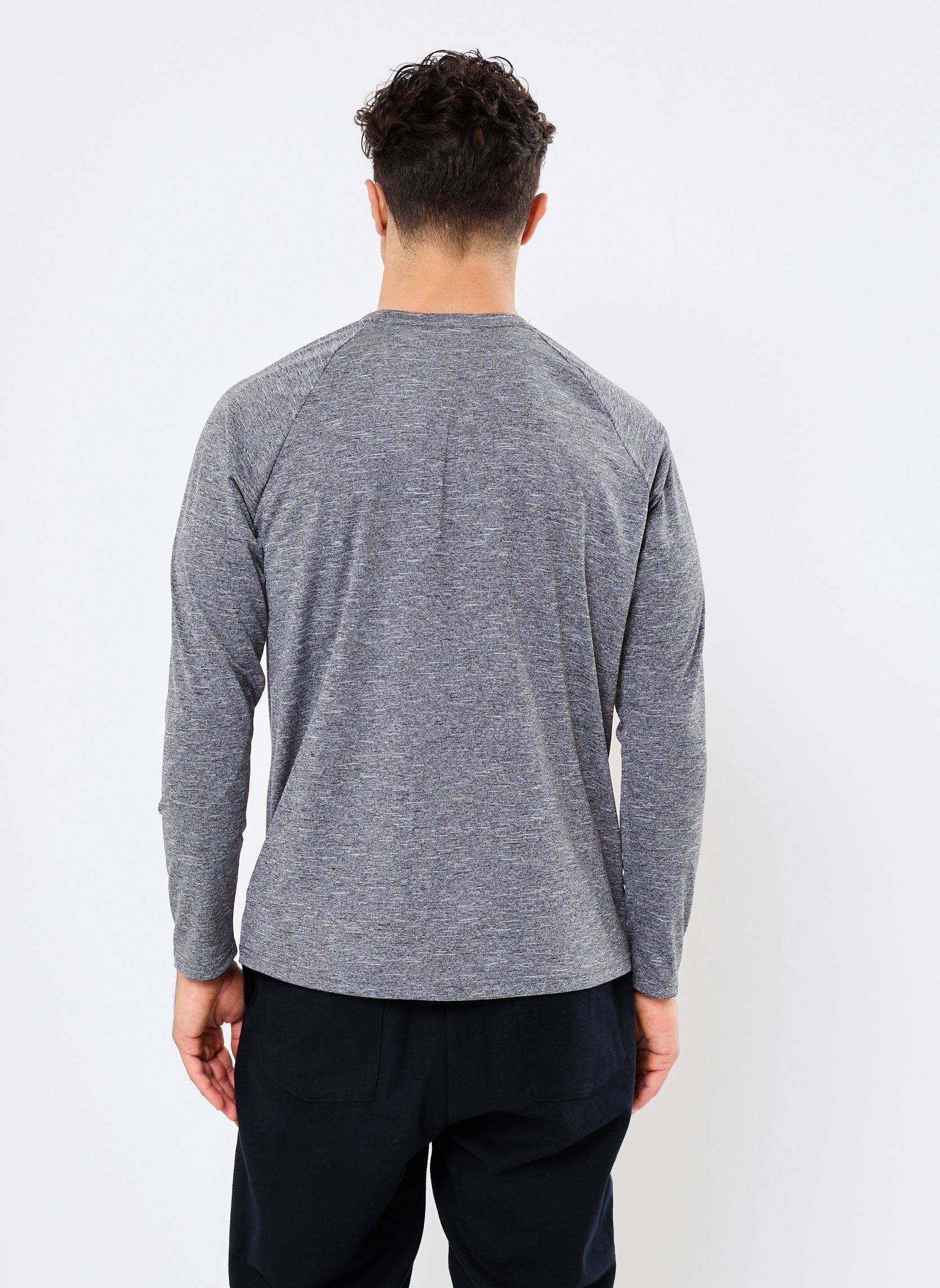 Tee-shirts manches longues NESSA590 homme gris Nike Swim Tee-shirts manches longues NESSA590 homme gris GRIS FONCÉ