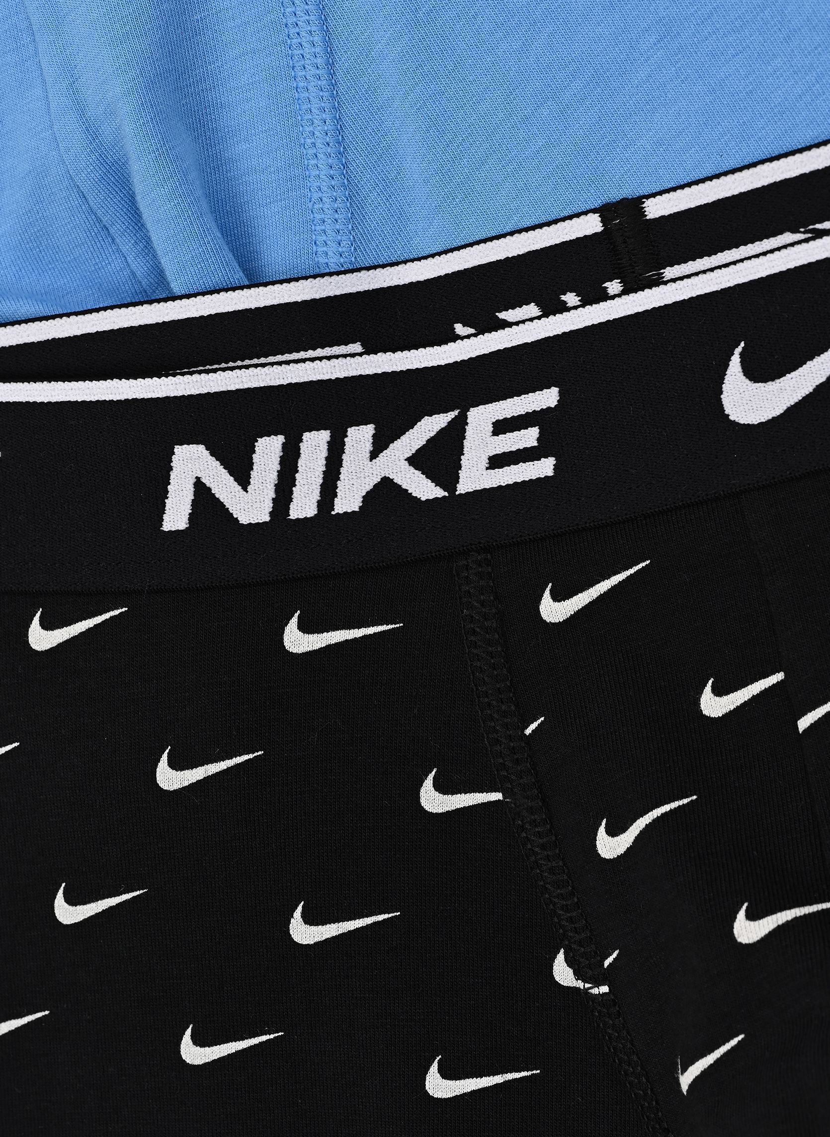 Sous-vêtements de sport Boxer Brief 3Pk 0000KE1007 homme noir Nike Underwear Sous-vêtements de sport Boxer Brief 3Pk 0000KE1007 homme noir SWOOSH PRINT/GREY/UNI. BLUE
