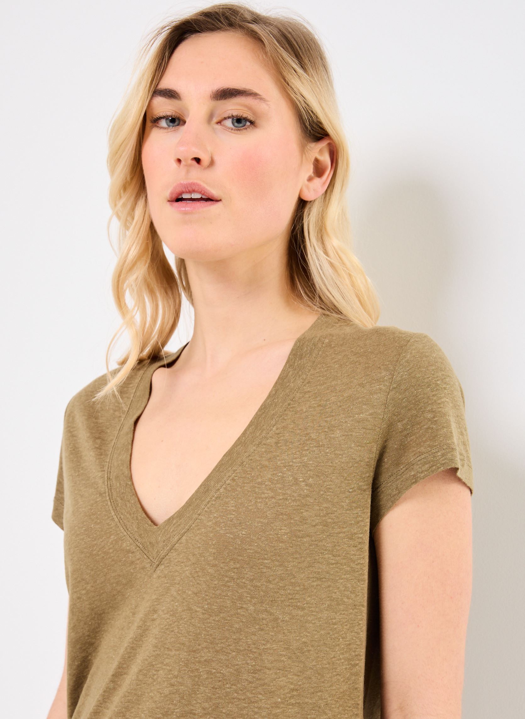 Tee-shirts manches courtes Britney 76010 femme vert ARTLOVE Tee-shirts manches courtes Britney 76010 femme vert khaki