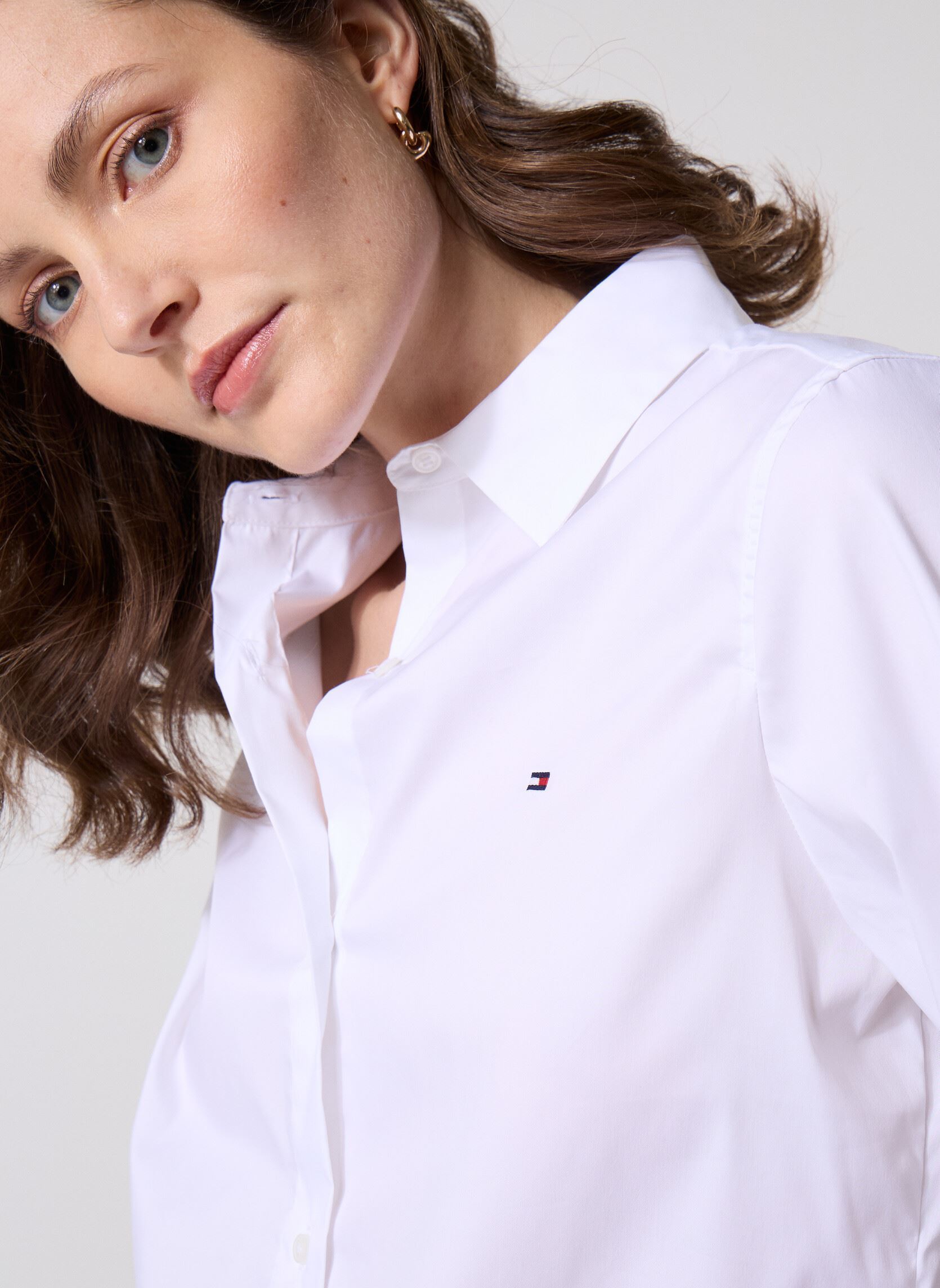 Lange mouw overhemden Ess Poplin Regular S WW0WW44084 dames wit Tommy Hilfiger Lange mouw overhemden Ess Poplin Regular S WW0WW44084 dames wit TH OPTIC WHITE