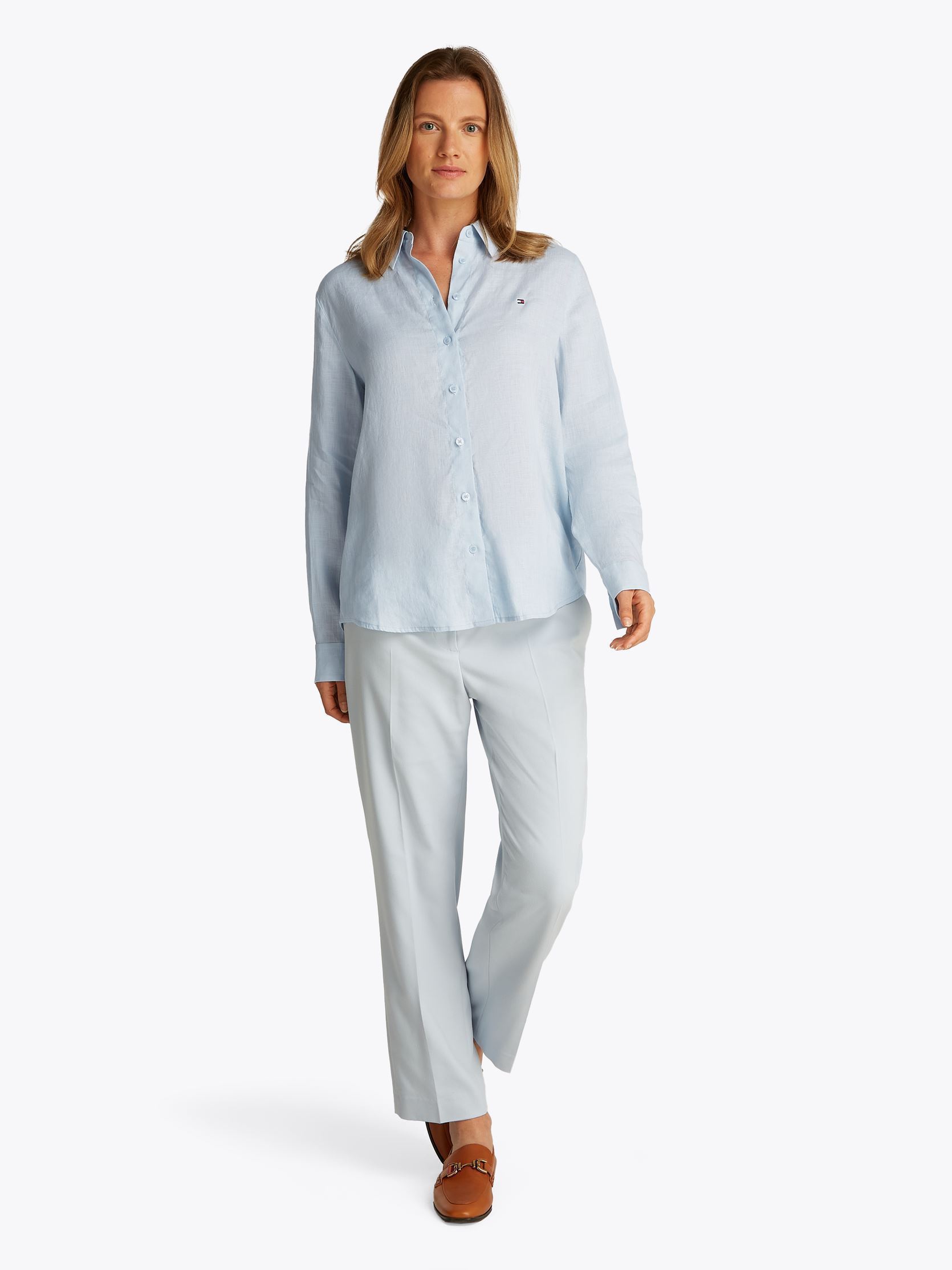 Chemises manches longues Ess Linen Relaxed Sh WW0WW44679 femme bleu Tommy Hilfiger Chemises manches longues Ess Linen Relaxed Sh WW0WW44679 femme bleu BREEZY BLUE
