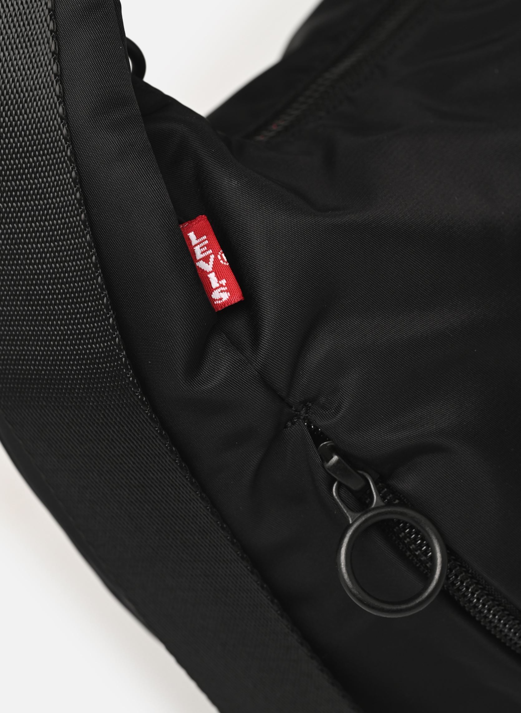 Sacs bandoulière Brooklyn Medium Shoulder Bag femme noir Levi's Sacs bandoulière Brooklyn Medium Shoulder Bag femme noir Caviar