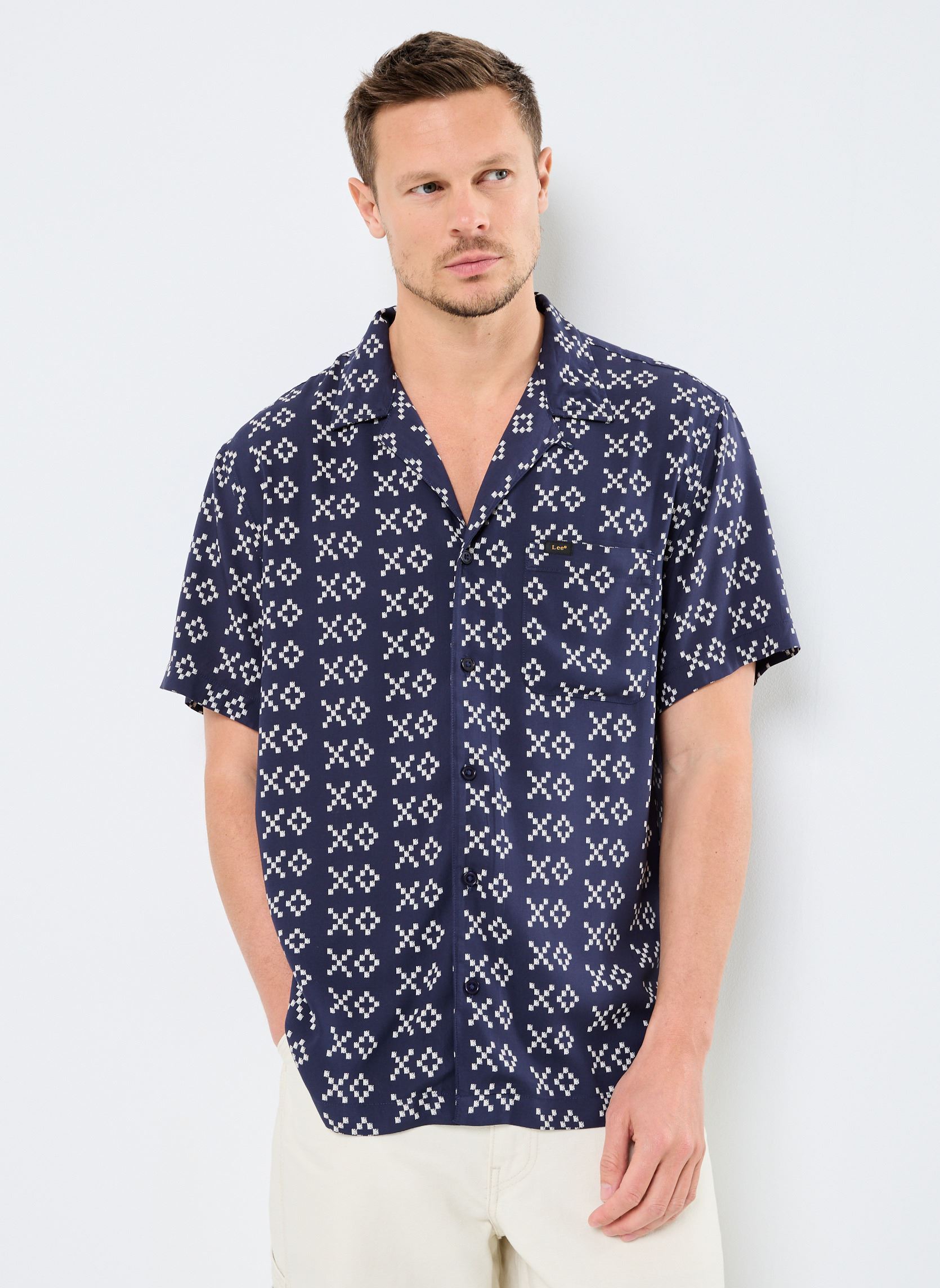 Chemises RESORT SHIRT homme bleu Lee Chemises RESORT SHIRT homme bleu RIVET ECRU
