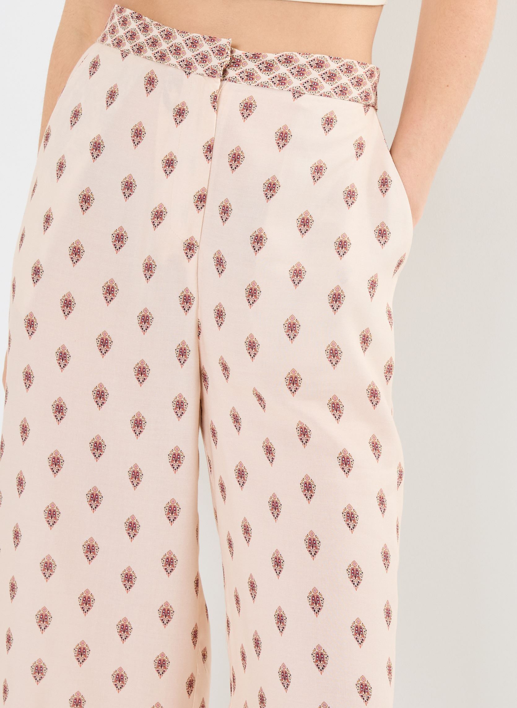 Pantalons larges Polia femme beige La Petite Etoile Pantalons larges Polia femme beige Boho