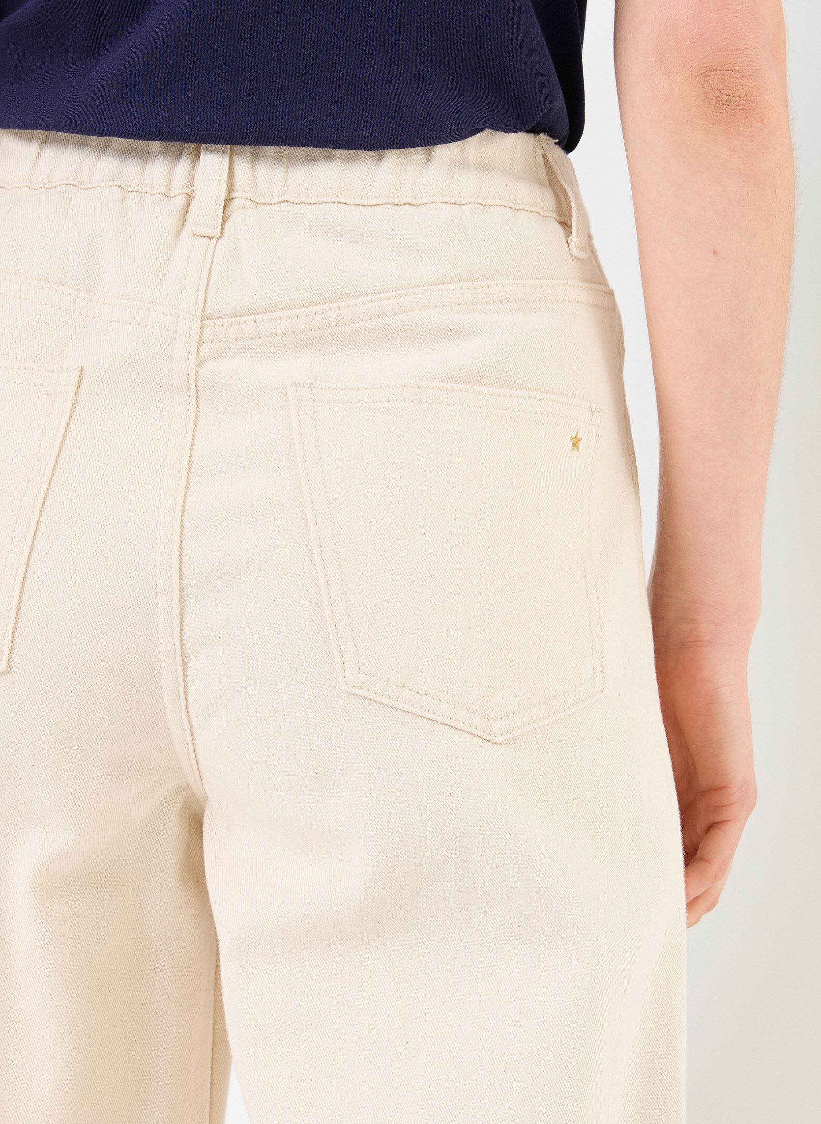 Rechte jeans / Straight Leg Jeans Prune dames beige La Petite Etoile Rechte jeans / Straight Leg Jeans Prune dames beige Beige