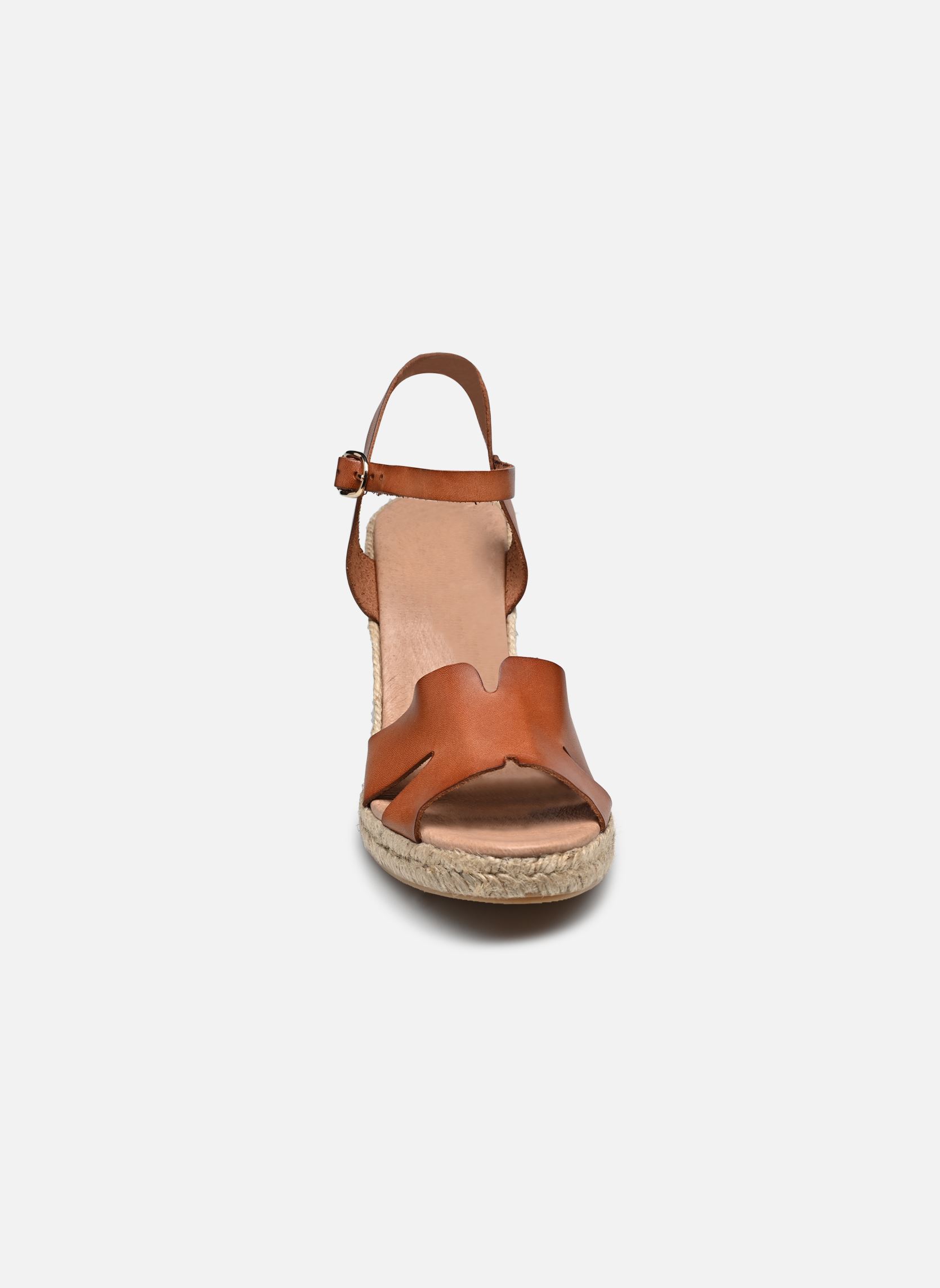 Sandalias y plataformas de cuña Tamanes mujer marrón Eram Sandalias y plataformas de cuña Tamanes mujer marrón Cognac