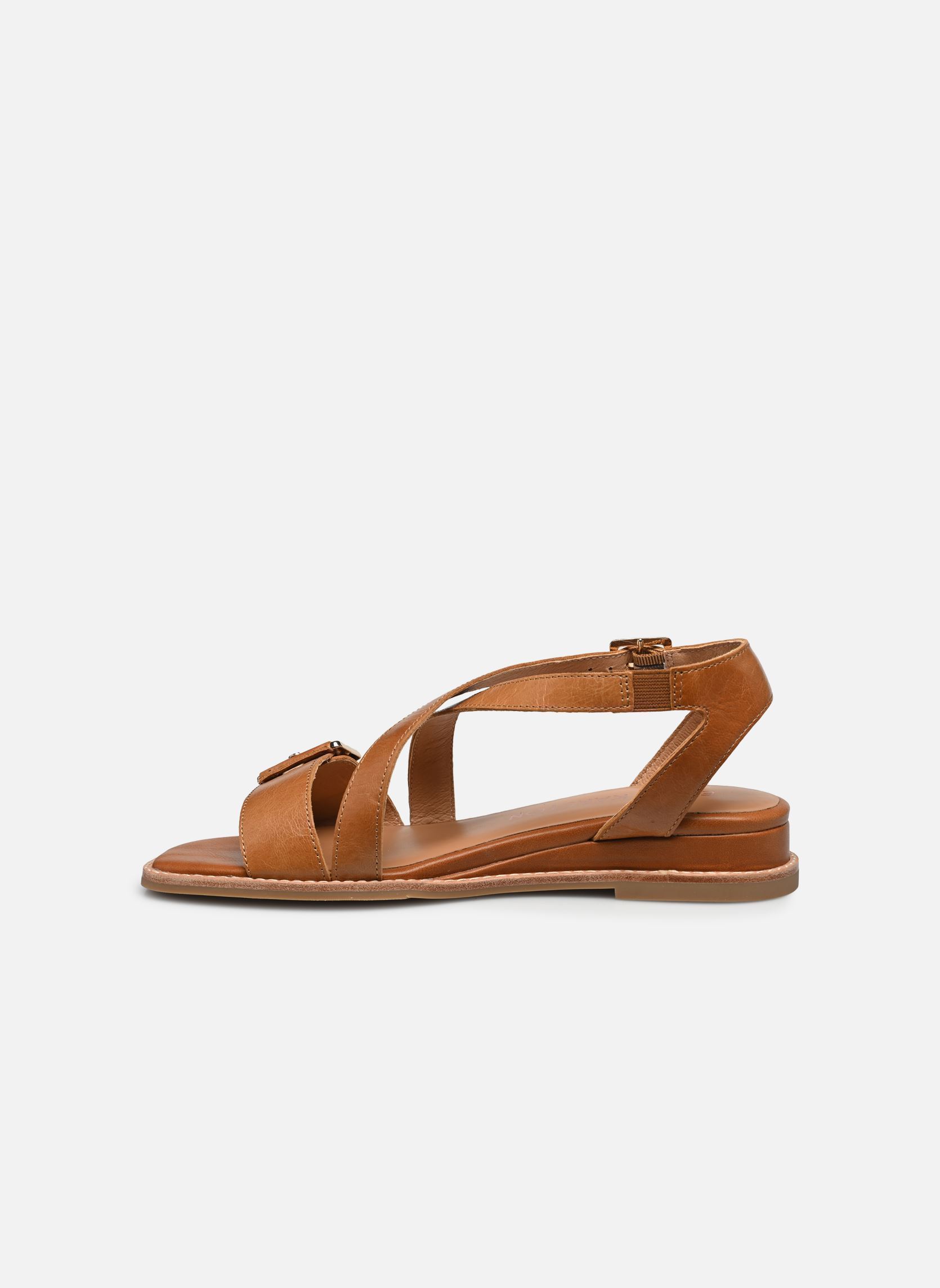 Platte sandalen Lucie dames bruin Karston Platte sandalen Lucie dames bruin Cognac