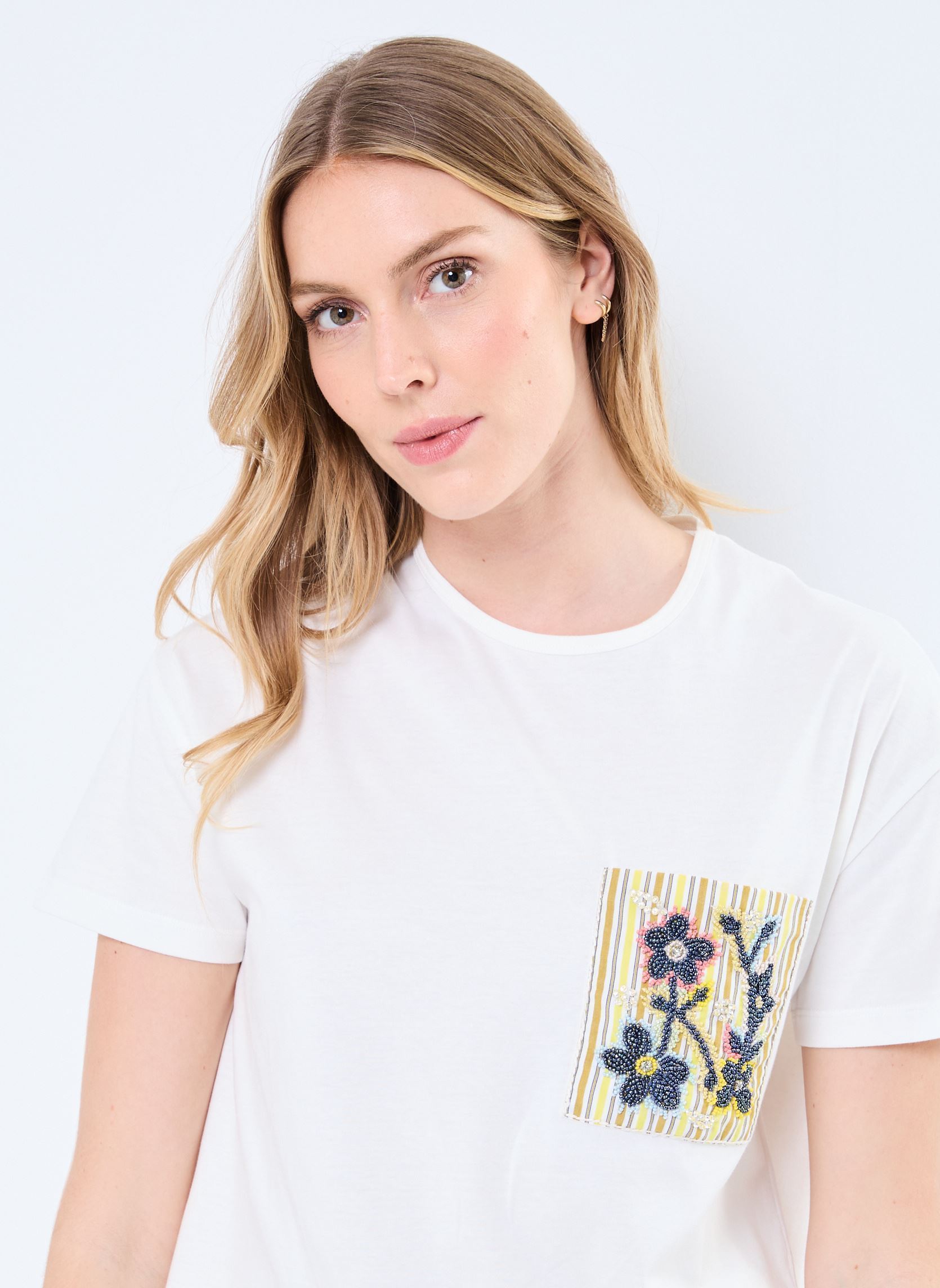 Tee-shirts manches courtes T-Shirt Mc Syrup femme blanc Stella Forest Tee-shirts manches courtes T-Shirt Mc Syrup femme blanc Blanc