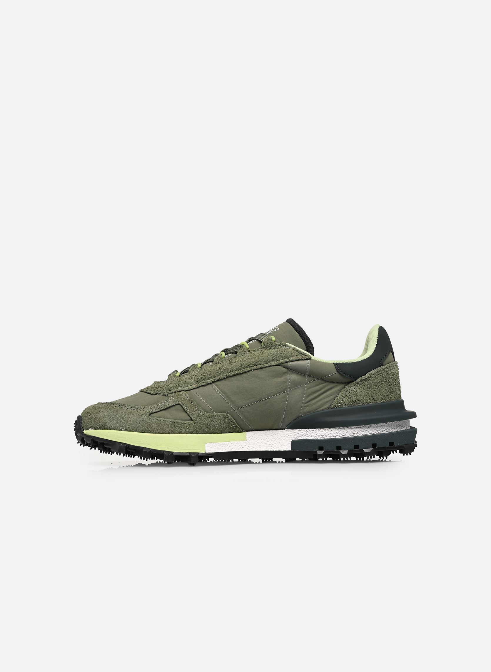 Baskets running ELITE ACTIVE M homme vert Lacoste Baskets running ELITE ACTIVE M homme vert KHK/WHT
