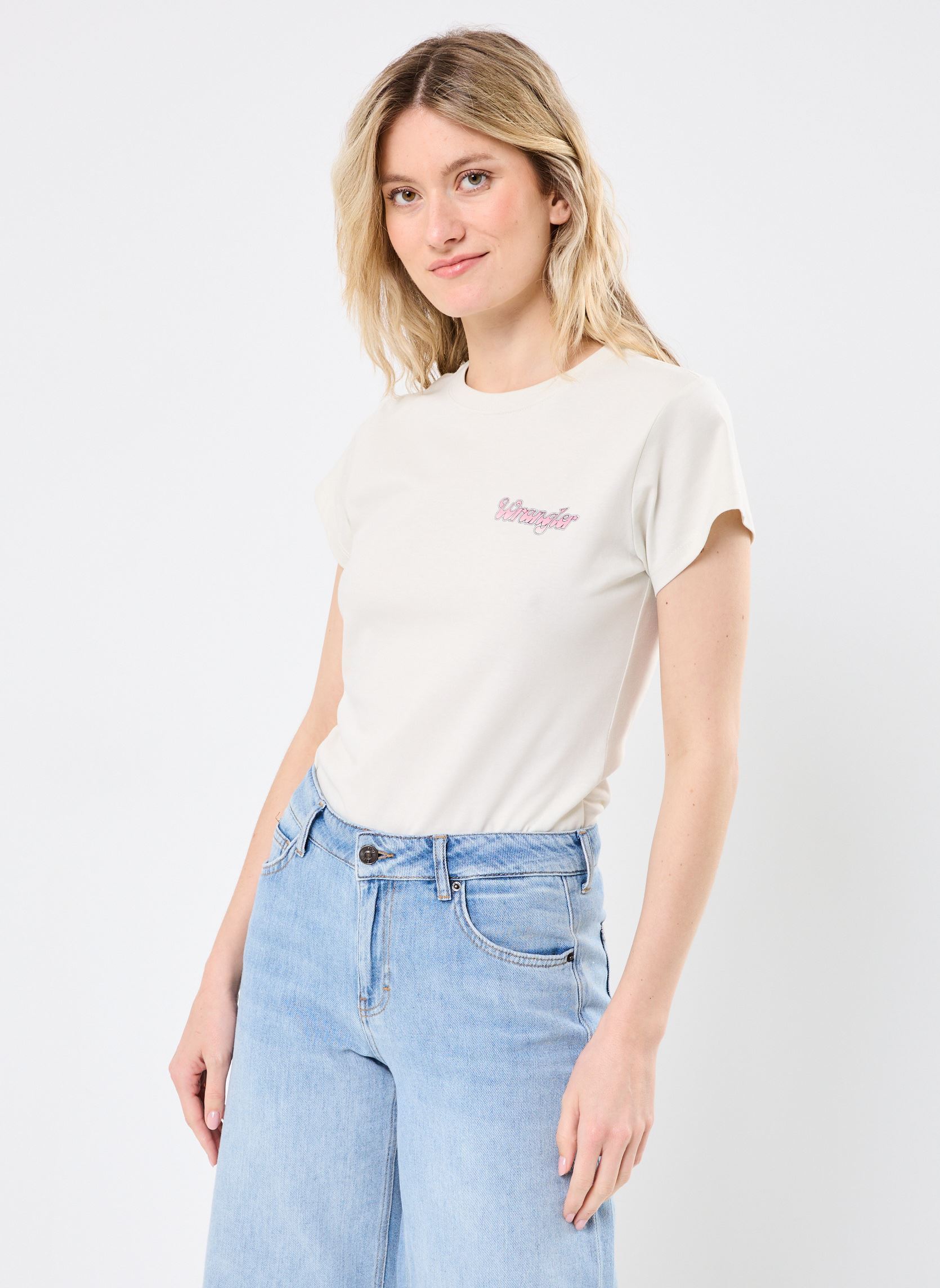 Tee-shirts manches courtes Shrunken Band Tee Vintage White femme blanc Wrangler Tee-shirts manches courtes Shrunken Band Tee Vintage White femme blanc VINTAGE WHITE