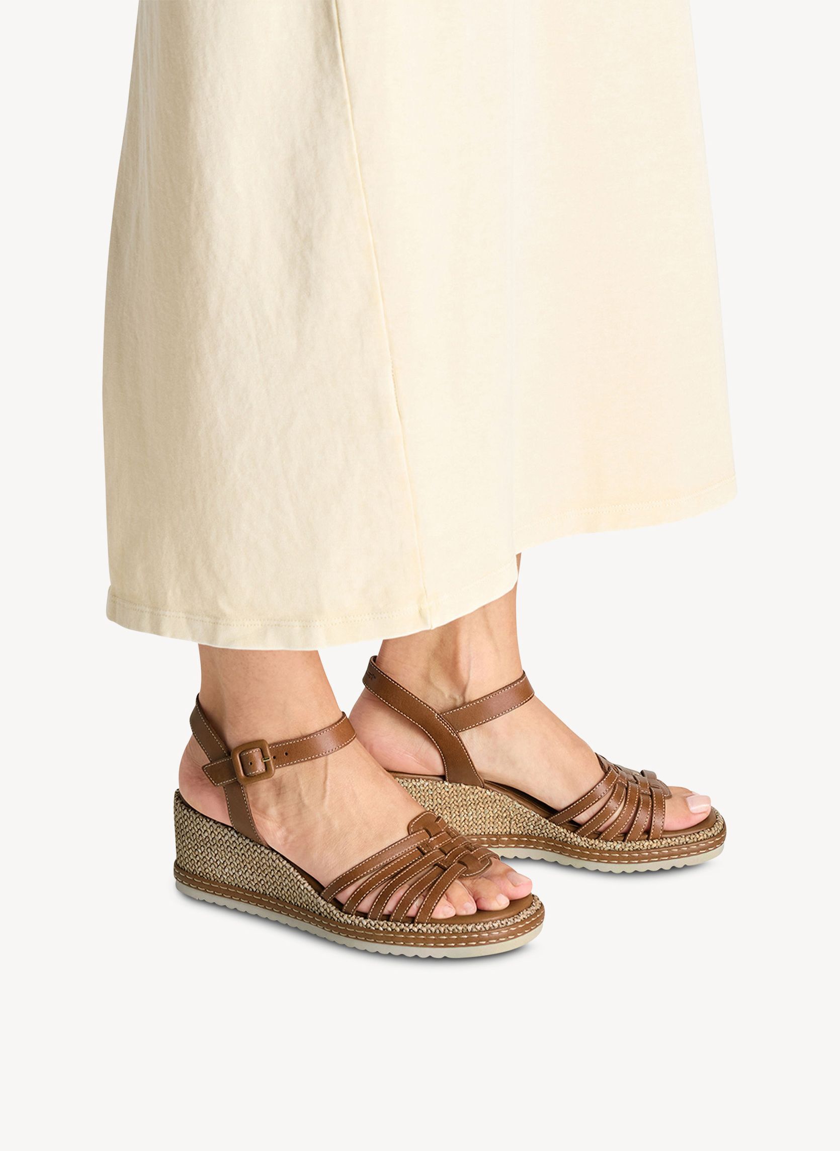 Sandales 1-28332-44 femme marron Tamaris Sandales 1-28332-44 femme marron Marron
