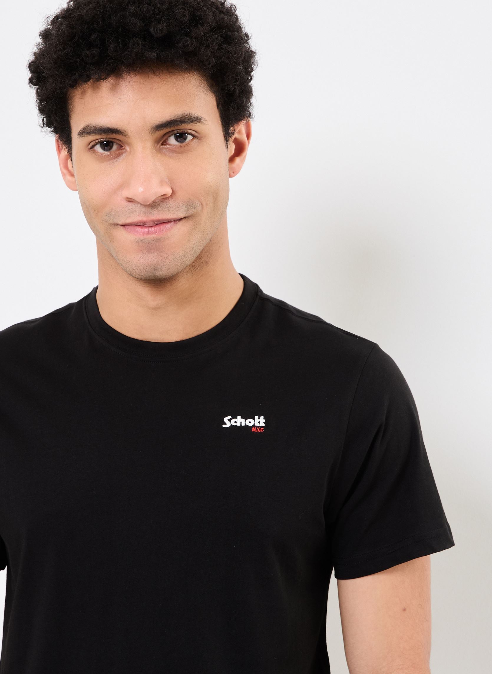Tee-shirts manches courtes Tshirt Brode-TSCASUAL homme noir Schott Tee-shirts manches courtes Tshirt Brode-TSCASUAL homme noir BLACK