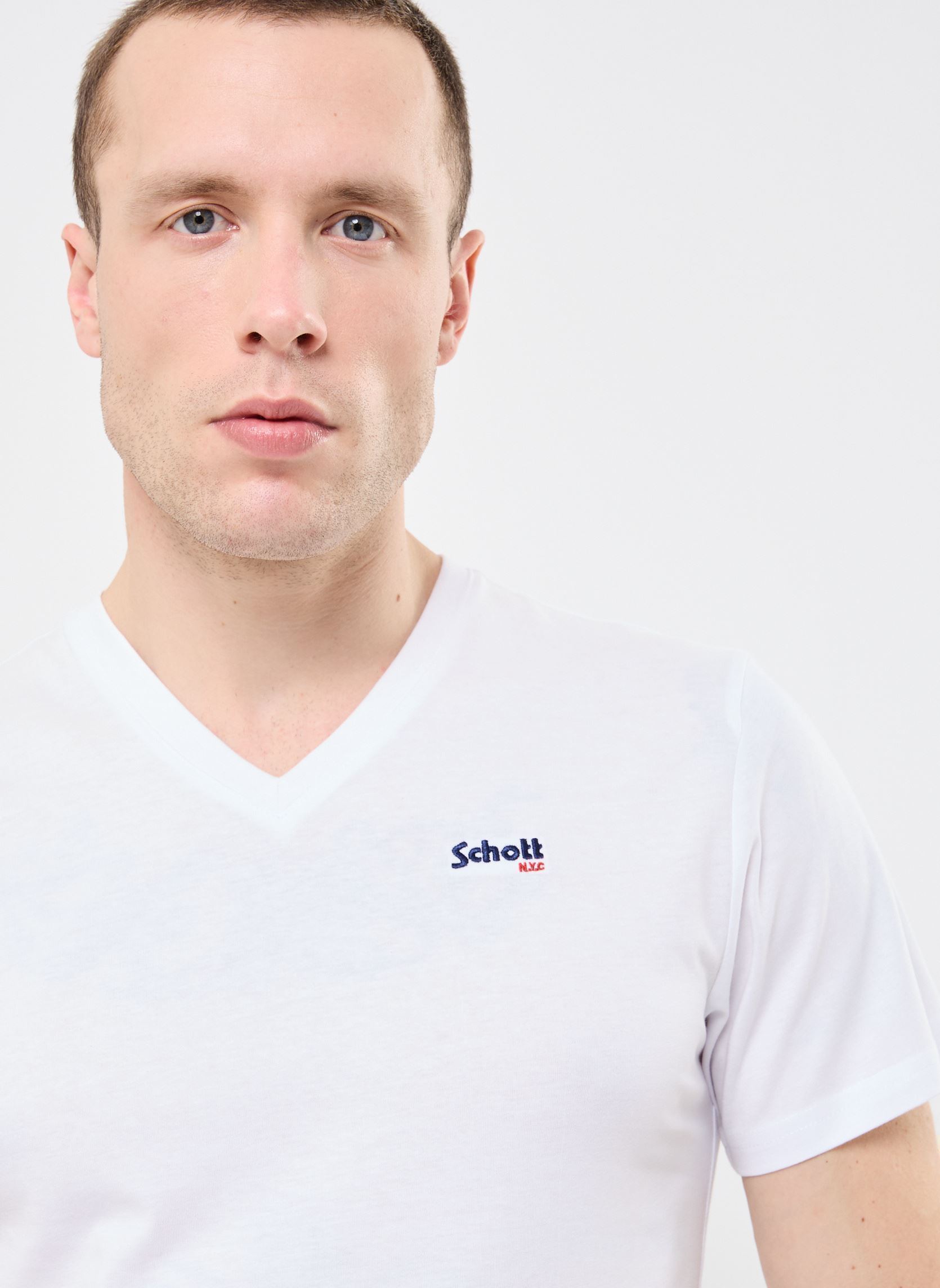 Tee-shirts manches courtes Tshirt Col V Brode-TSCASUALV homme blanc Schott Tee-shirts manches courtes Tshirt Col V Brode-TSCASUALV homme blanc WHITE
