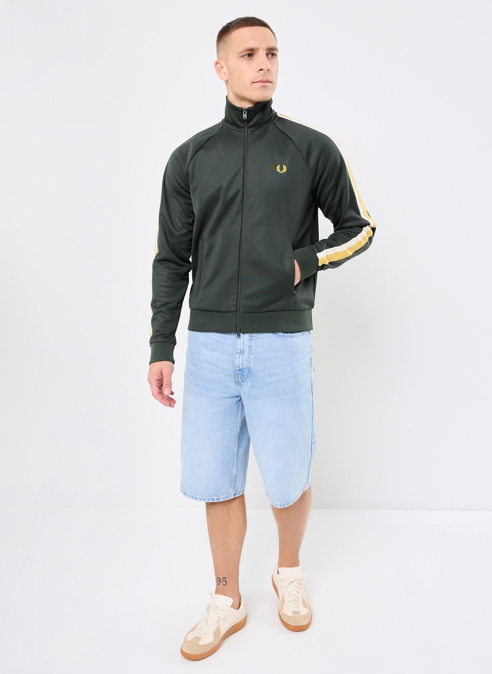 Trainingsjacken TWO COLOUR TAPE TRACK JACKET herren grün Fred Perry Trainingsjacken TWO COLOUR TAPE TRACK JACKET herren grün court green