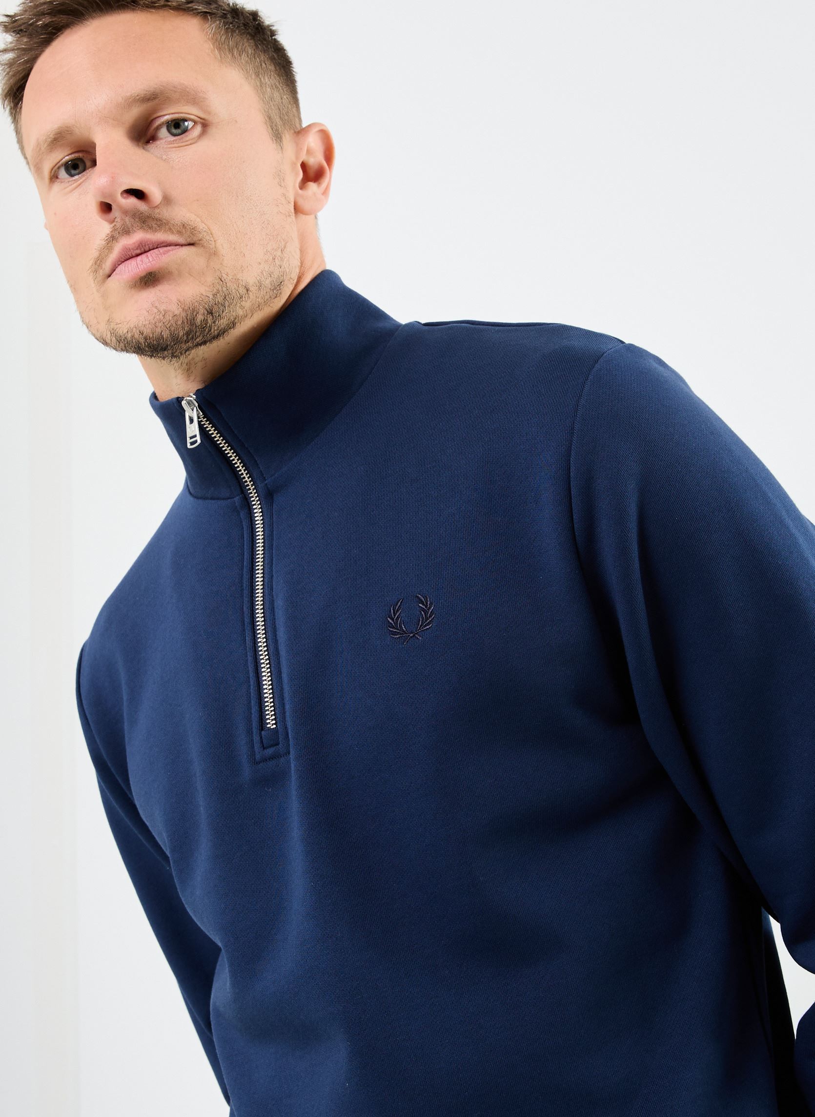 Sweaters met rits HALF ZIP SWEATSHIRT heren blauw Fred Perry Sweaters met rits HALF ZIP SWEATSHIRT heren blauw TENNIS BLUE