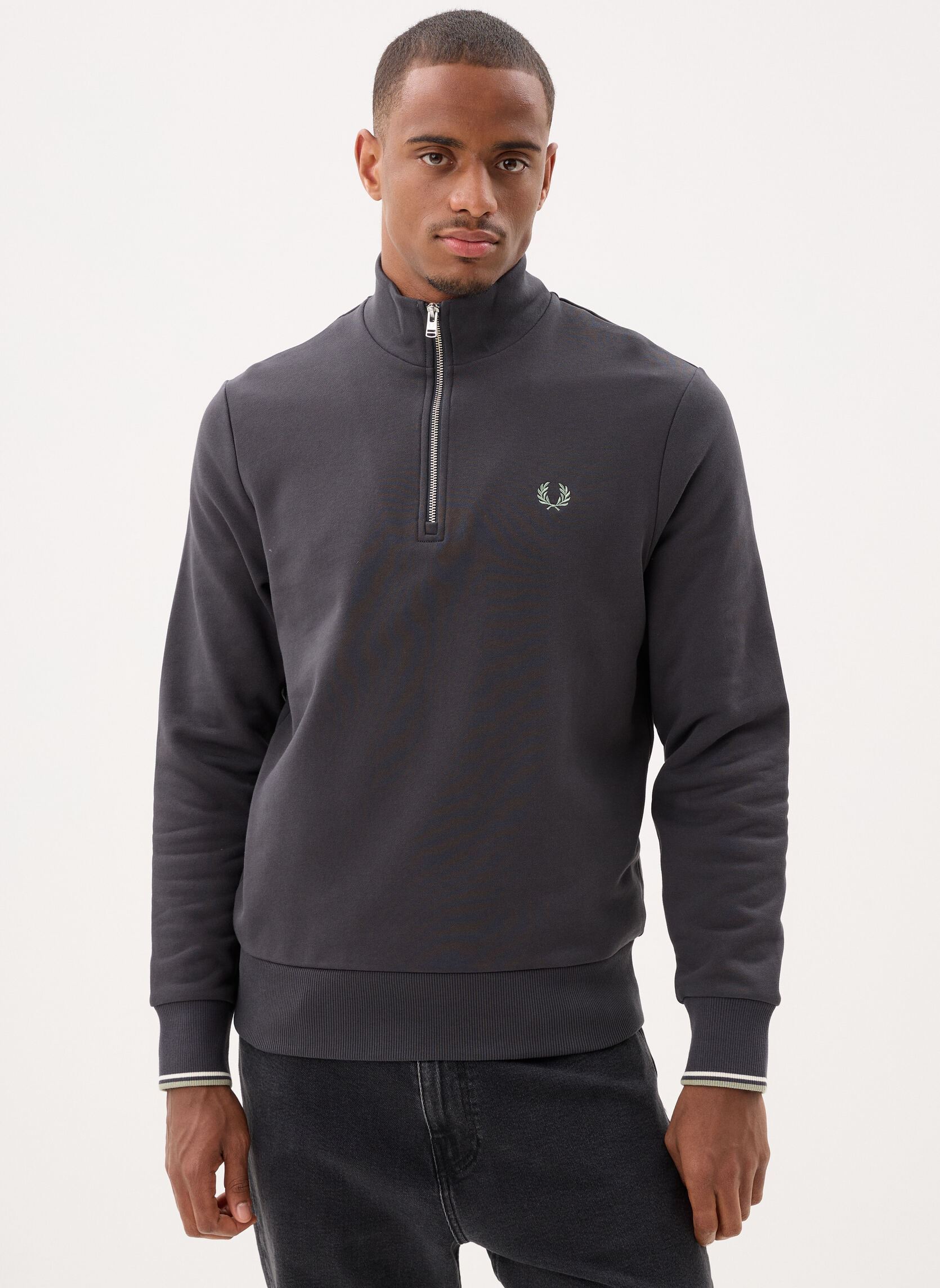 Sweaters met rits HALF ZIP SWEATSHIRT heren paars Fred Perry Sweaters met rits HALF ZIP SWEATSHIRT heren paars ANCGY/EC/SGRS