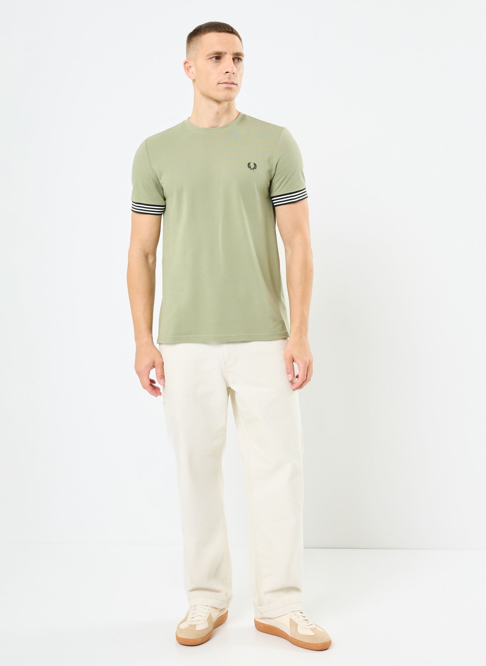 Tee-shirts manches courtes STRIPED CUFF T-SHIRT homme vert Fred Perry Tee-shirts manches courtes STRIPED CUFF T-SHIRT homme vert OLIVE MINT