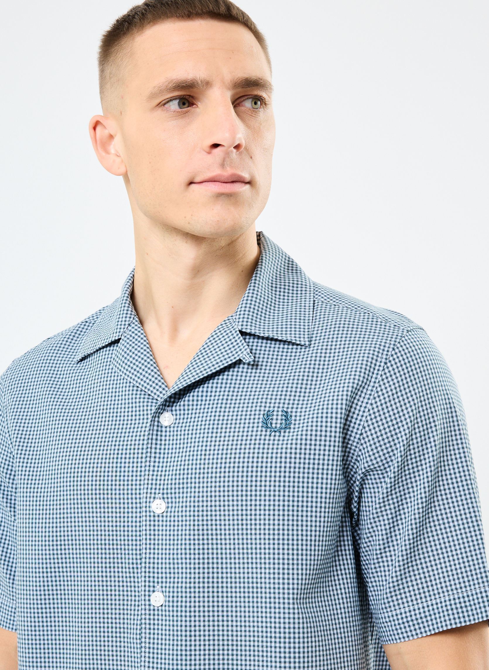 Chemises MICROGINGHAM SEERSUCKER SHIRT homme bleu Fred Perry Chemises MICROGINGHAM SEERSUCKER SHIRT homme bleu LIGHT SMOKE