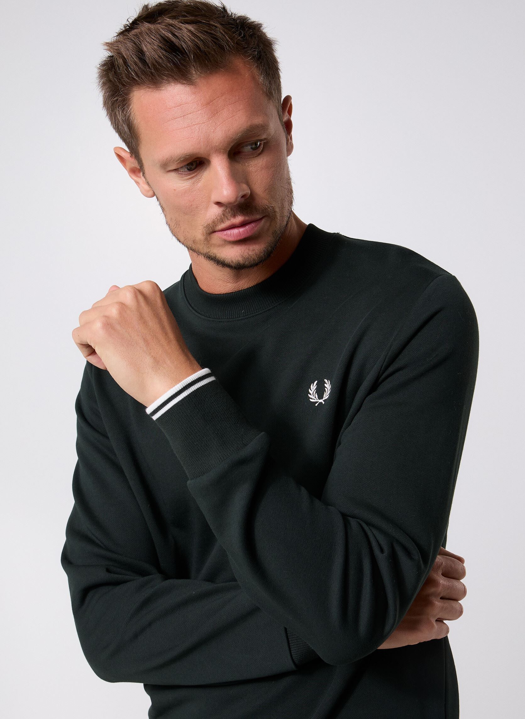 Sweats CREW NECK SWEATSHIRT homme vert Fred Perry Sweats CREW NECK SWEATSHIRT homme vert NIGHTGREEN/SNWHT