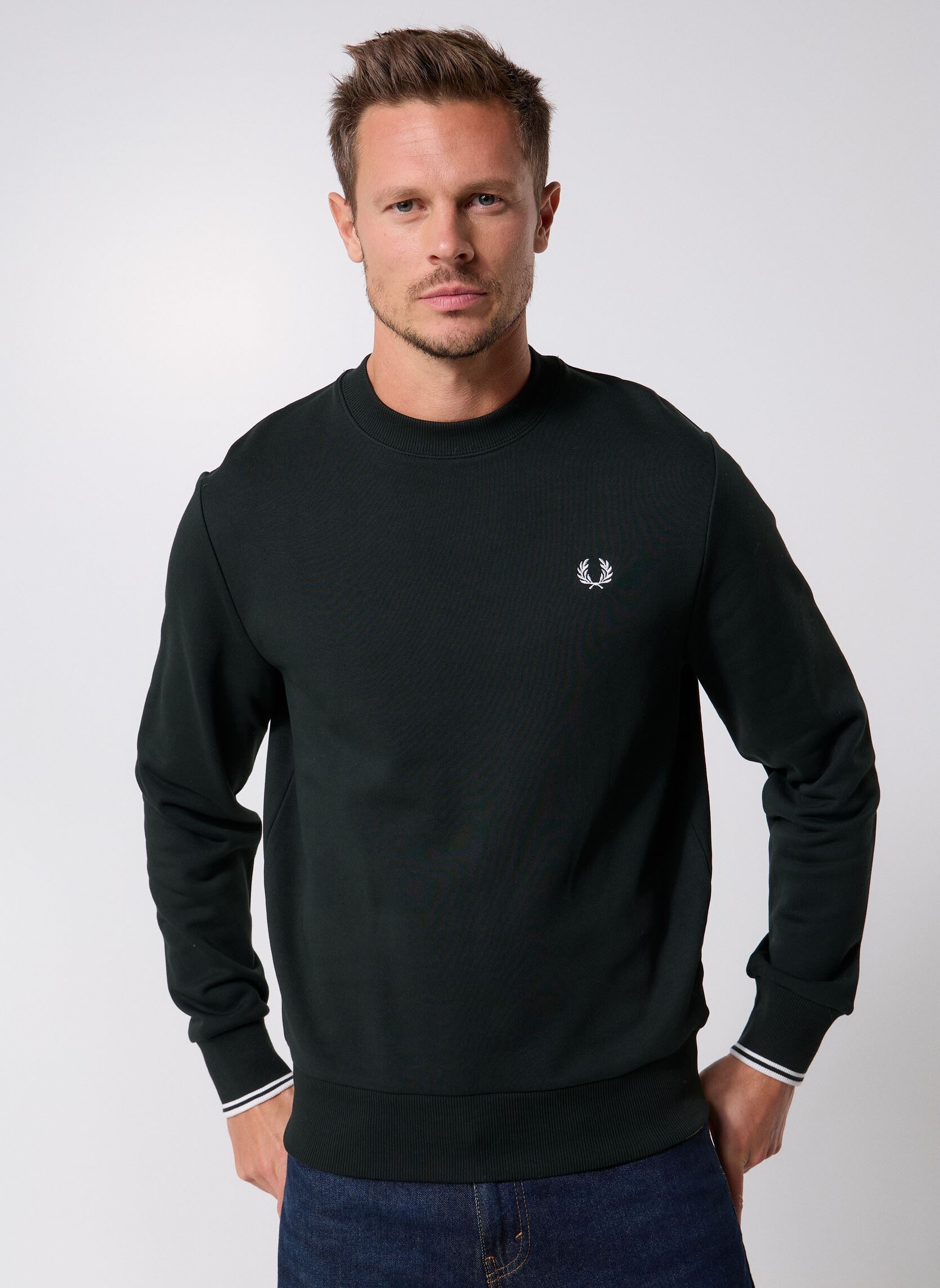 Sweats CREW NECK SWEATSHIRT homme vert Fred Perry Sweats CREW NECK SWEATSHIRT homme vert NIGHTGREEN/SNWHT