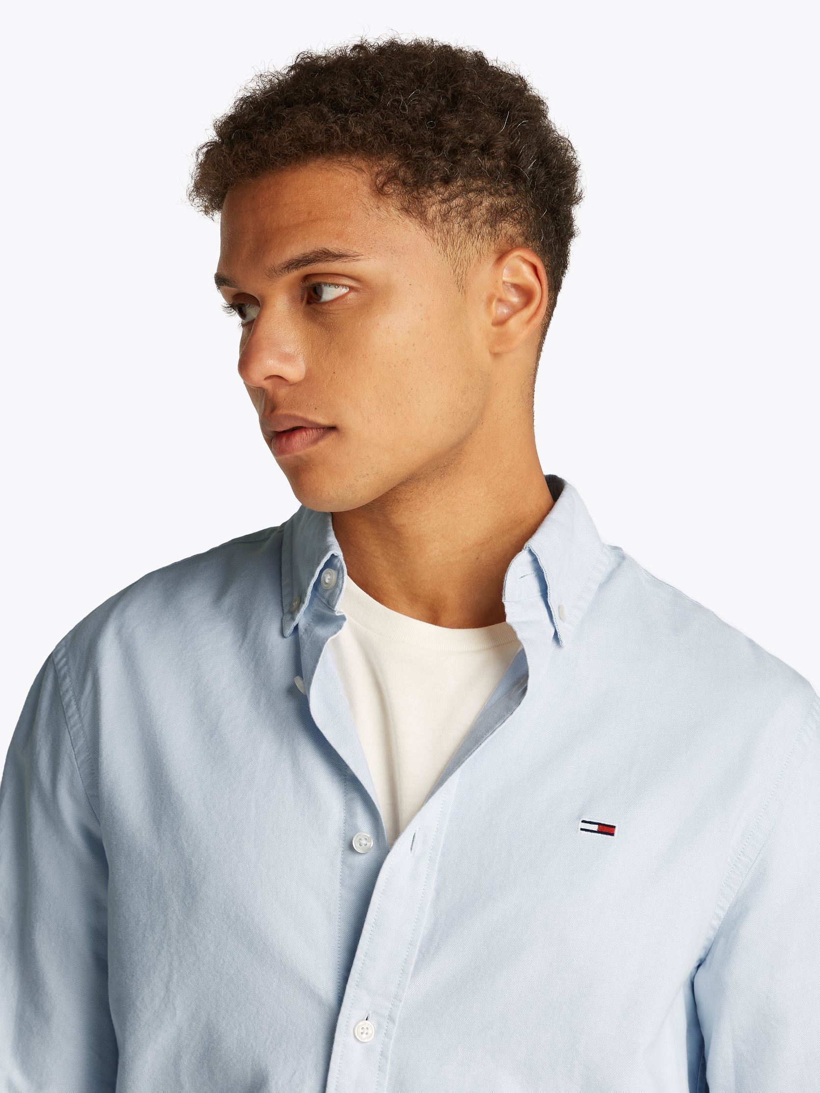 Hemden Tjm Reg Oxford Shirt DM0DM21298 herren blau Tommy Jeans Hemden Tjm Reg Oxford Shirt DM0DM21298 herren blau SWEET BLUE