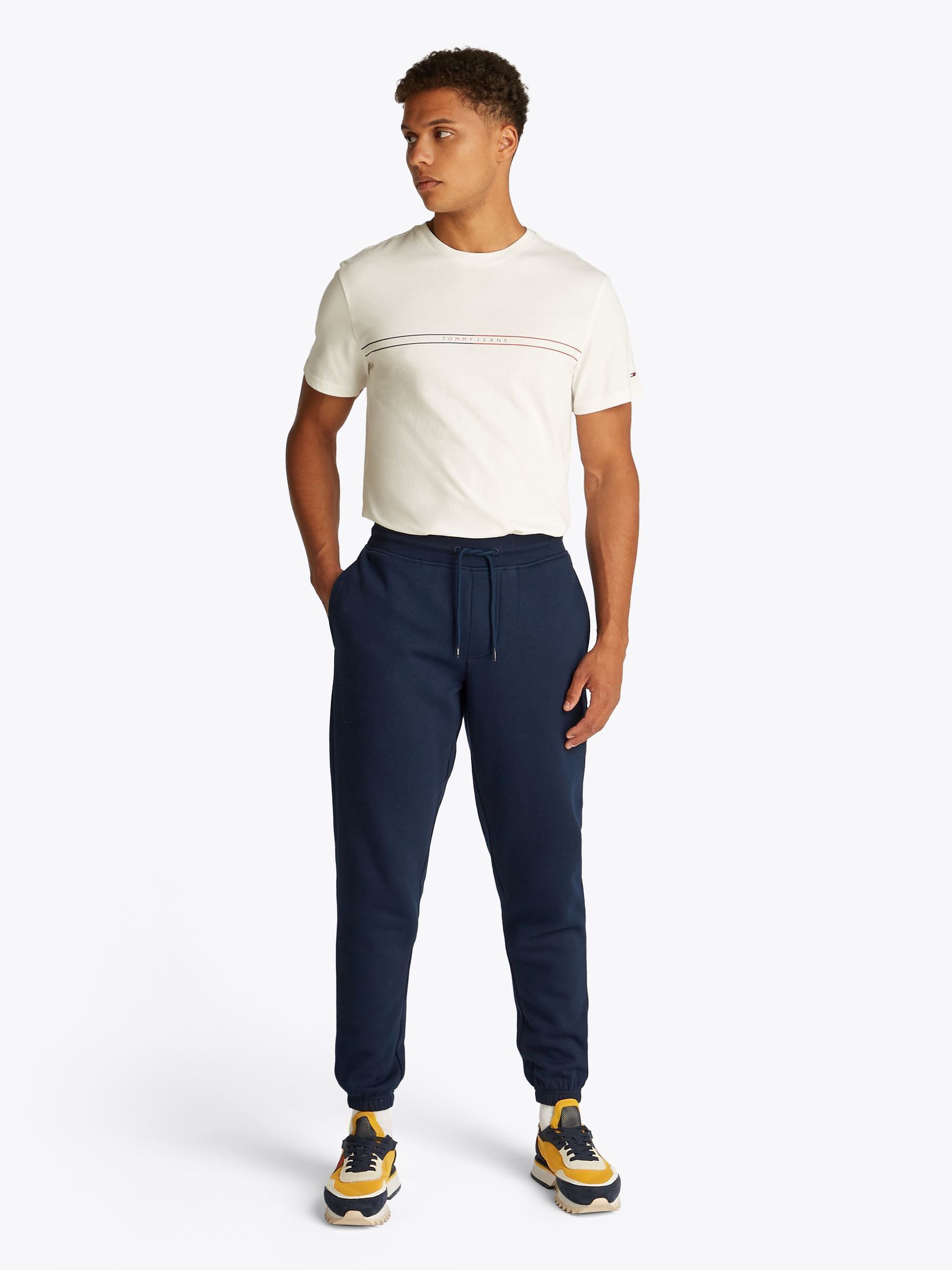 Joggingbroeken Tjm Slim S Flag Swea DM0DM20473 heren blauw Tommy Jeans Joggingbroeken Tjm Slim S Flag Swea DM0DM20473 heren blauw DARK NIGHT NAVY