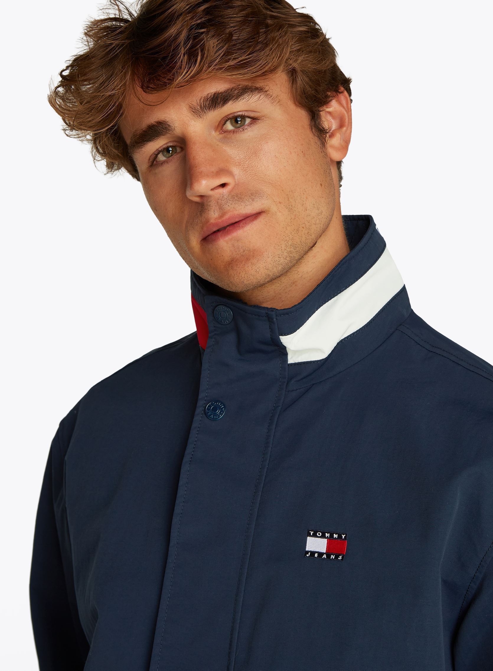 Bomberjacks Tjm Dna Collar Ess J DM0DM20900 heren blauw Tommy Jeans Bomberjacks Tjm Dna Collar Ess J DM0DM20900 heren blauw DARK NIGHT NAVY