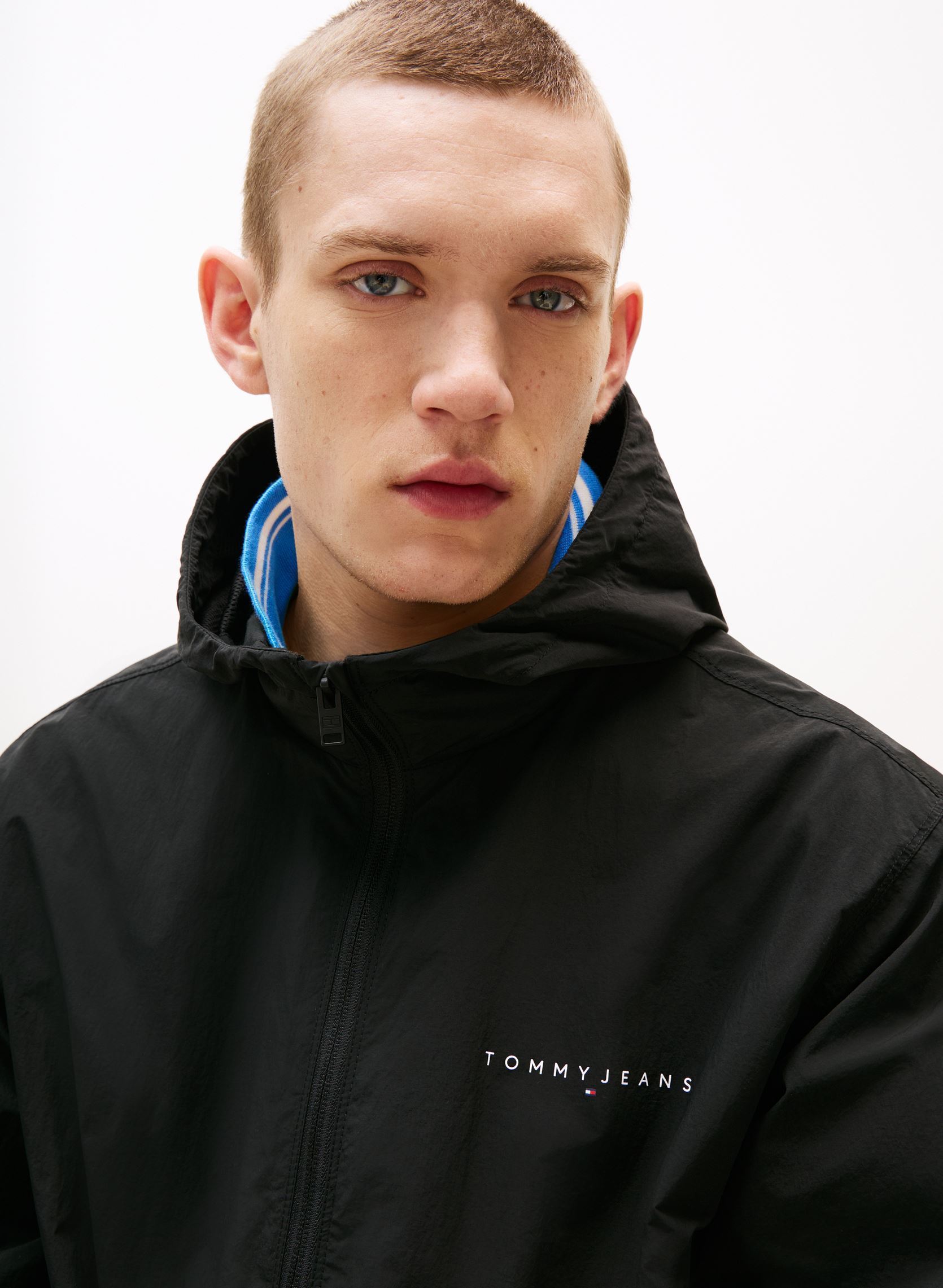 Windbreaker / Windjacken Tjm Chicago Windbrea DM0DM21393 herren schwarz Tommy Jeans Windbreaker / Windjacken Tjm Chicago Windbrea DM0DM21393 herren schwarz BLACK