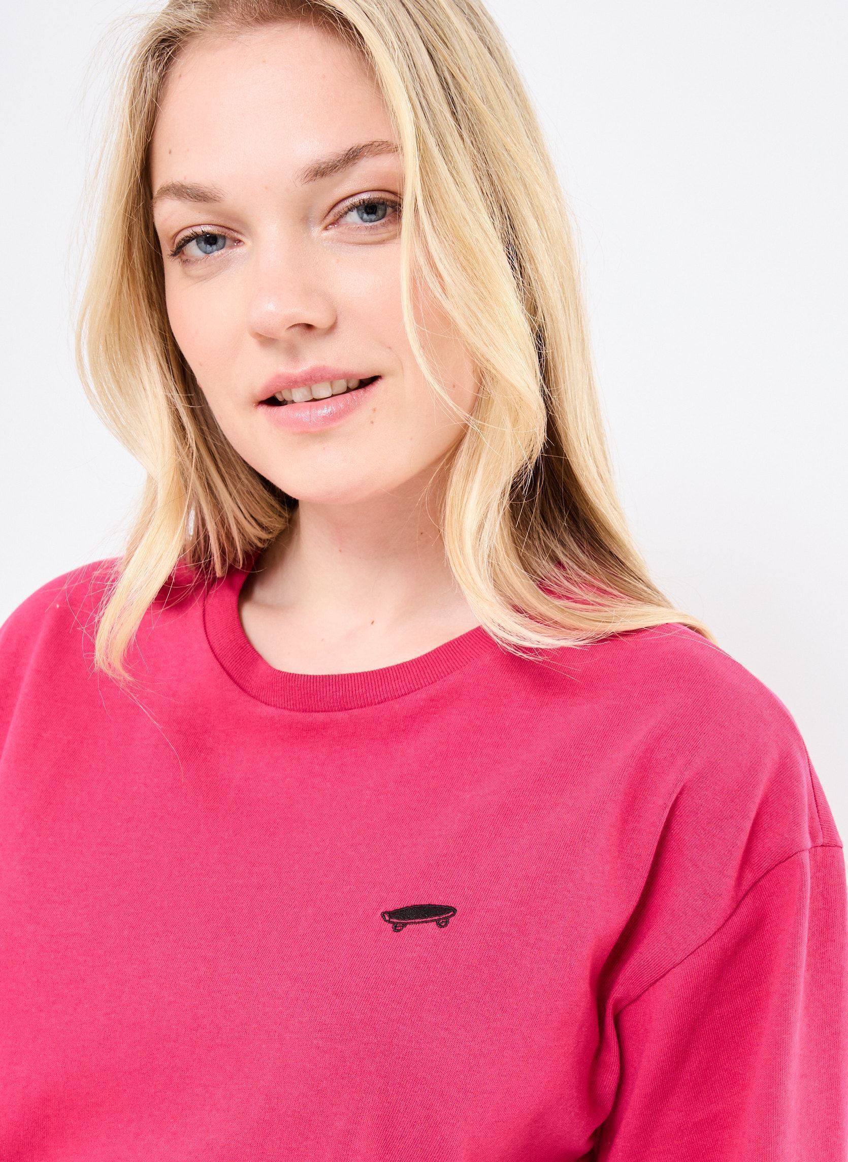 Tee-shirts manches courtes W SALTON RELAX CROP SS femme rose Vans Tee-shirts manches courtes W SALTON RELAX CROP SS femme rose CHERRIES JUBILEE