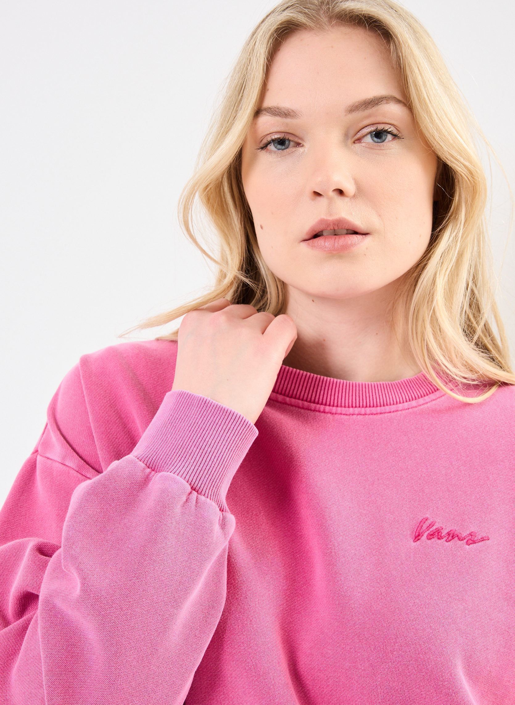 Sweatshirts Retro Crew femme rose Vans Sweatshirts Retro Crew femme rose CHERRIES JUBILEE