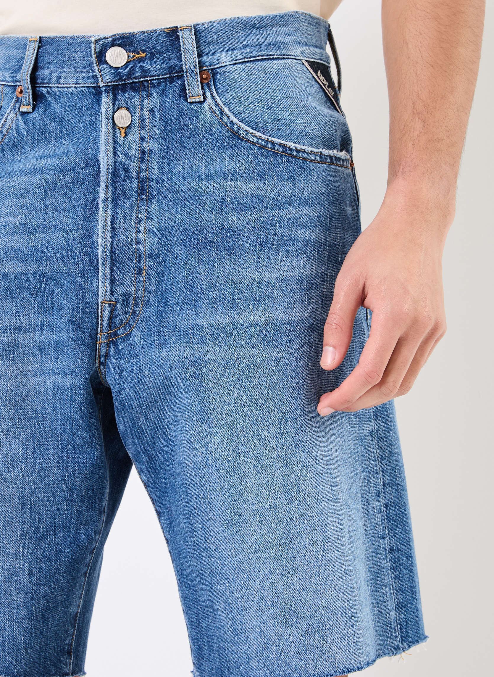 Pantaloncini Uomo Replay In Tessuto Ripstop Con Stampa Mimetico Tinta Unita (Overdyed)