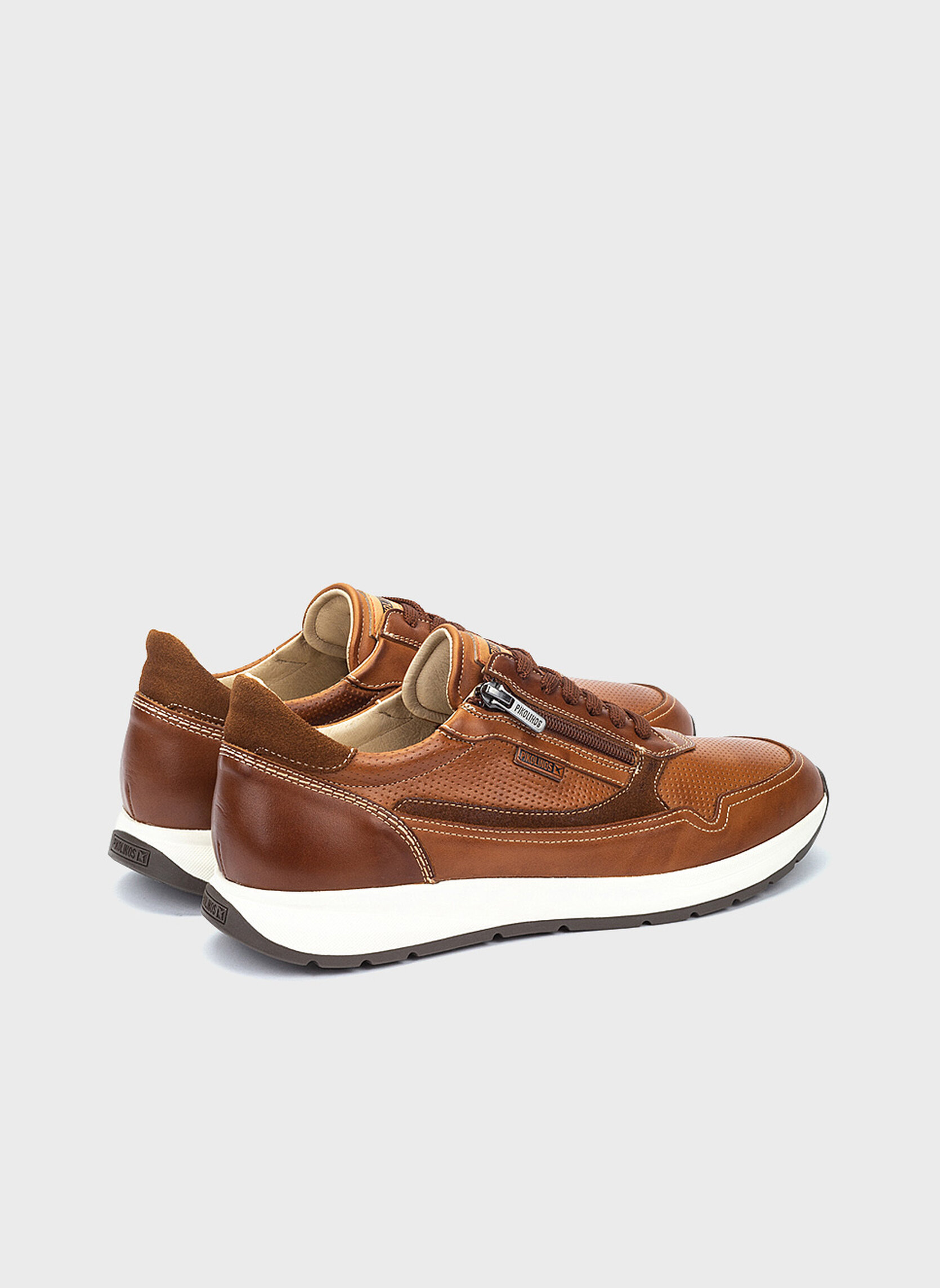 Baskets basses GETAFE homme marron Pikolinos Baskets basses GETAFE homme marron Cognac