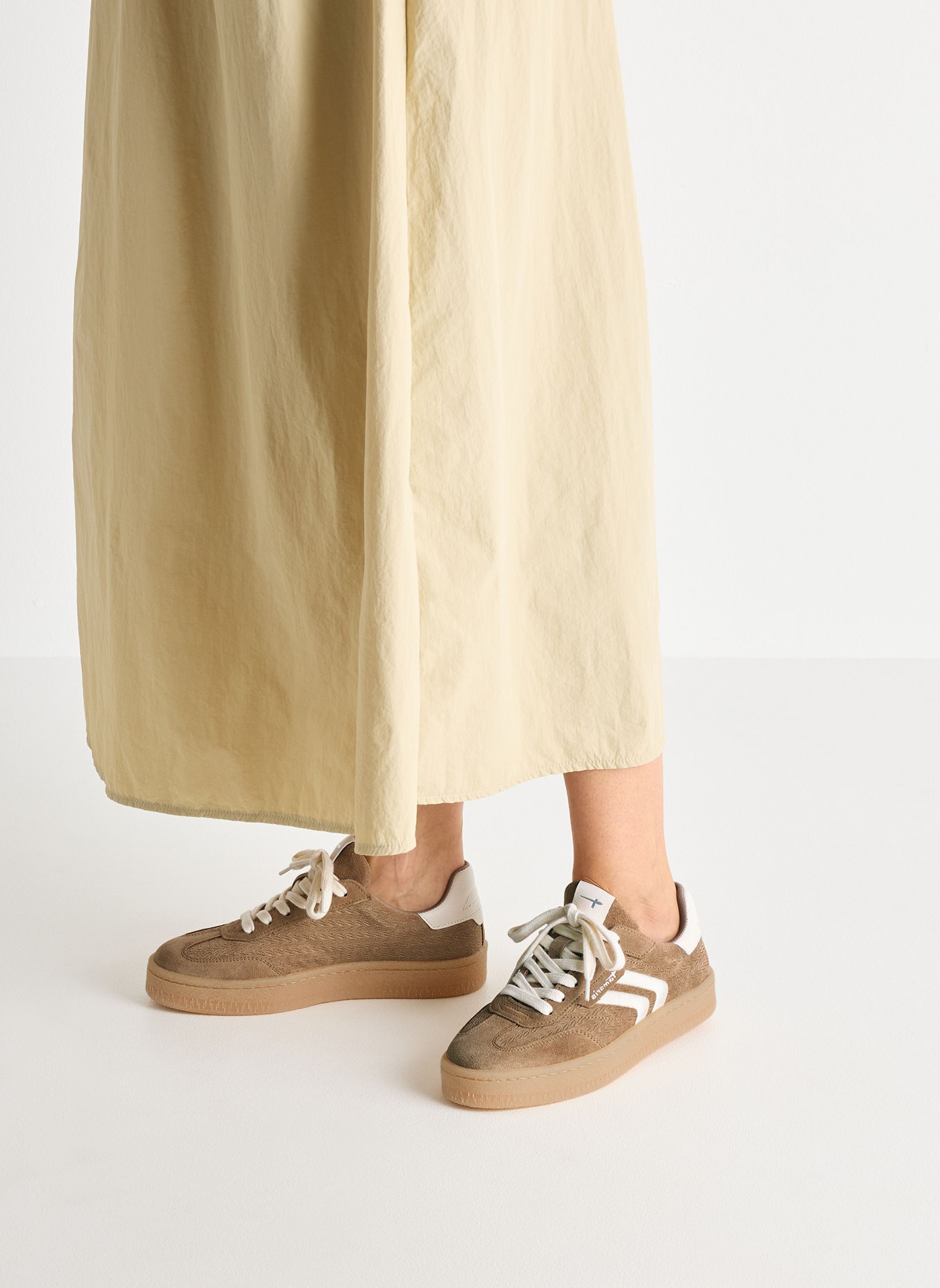 Baskets basses 1-23723-44 femme beige Tamaris Baskets basses 1-23723-44 femme beige Beige