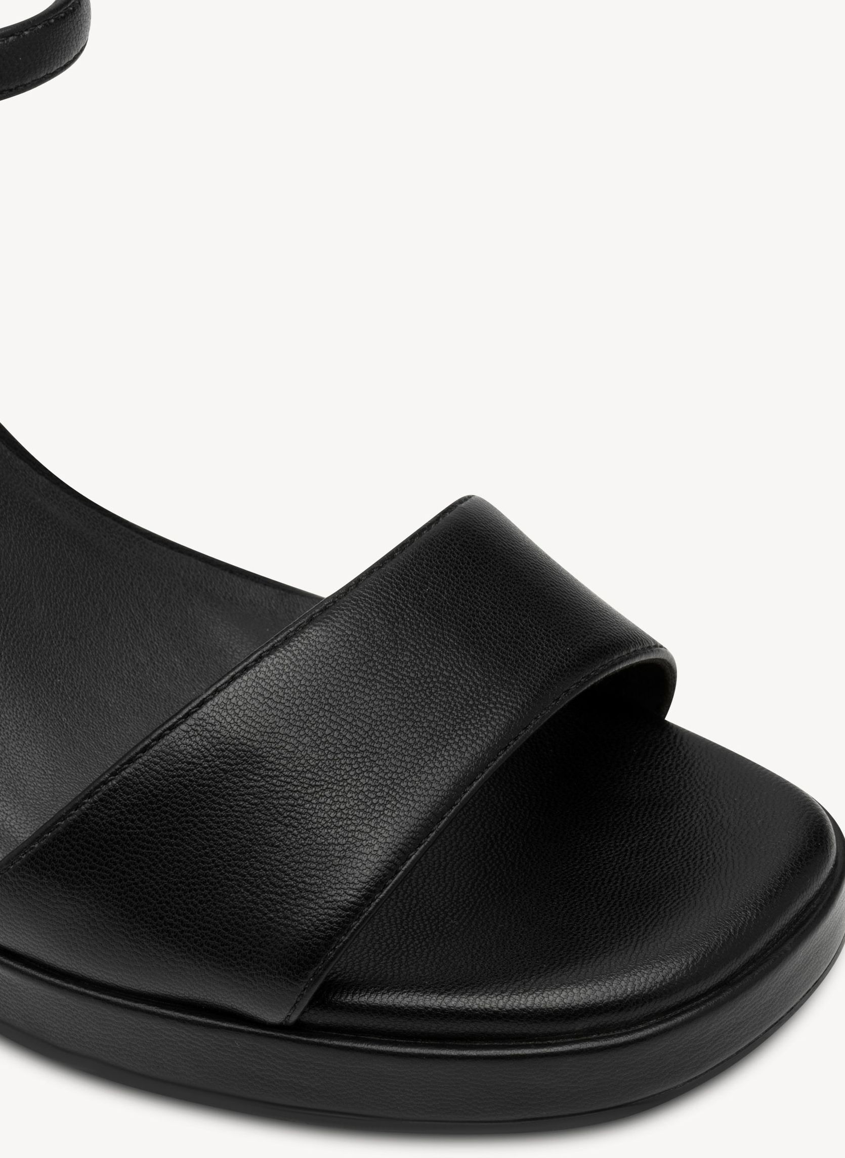 Sandales 1-28342-44 femme noir Tamaris Sandales 1-28342-44 femme noir Noir