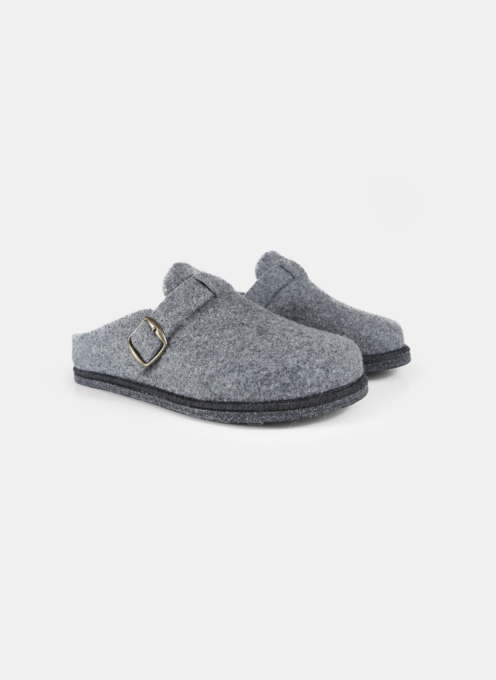 Chaussons 8792228 homme gris Bata Chaussons 8792228 homme gris Gris
