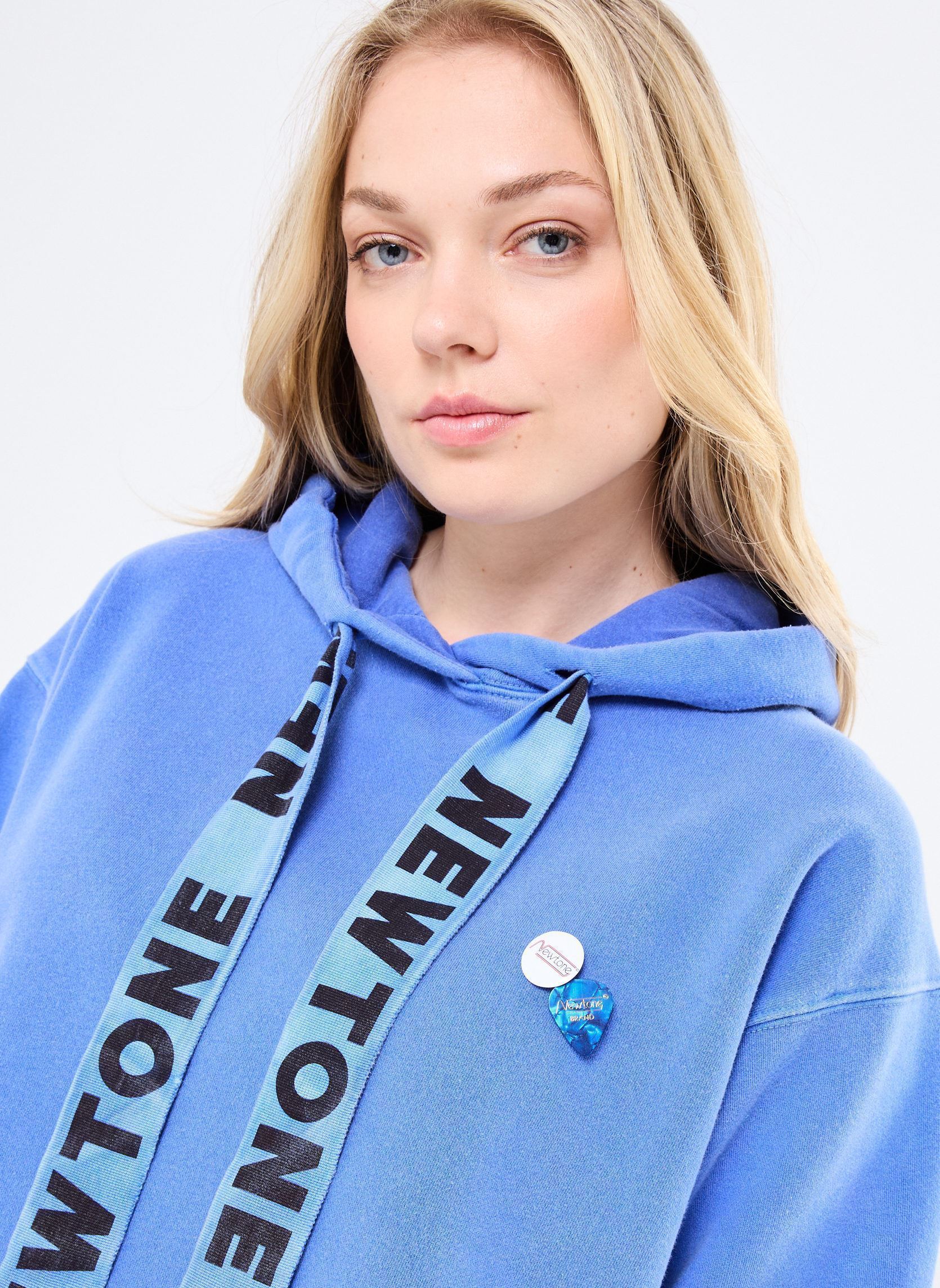 Kapuzenpullover SWEATSHIRT BLOOMER BLEED damen blau Newtone Kapuzenpullover SWEATSHIRT BLOOMER BLEED damen blau ROYAL