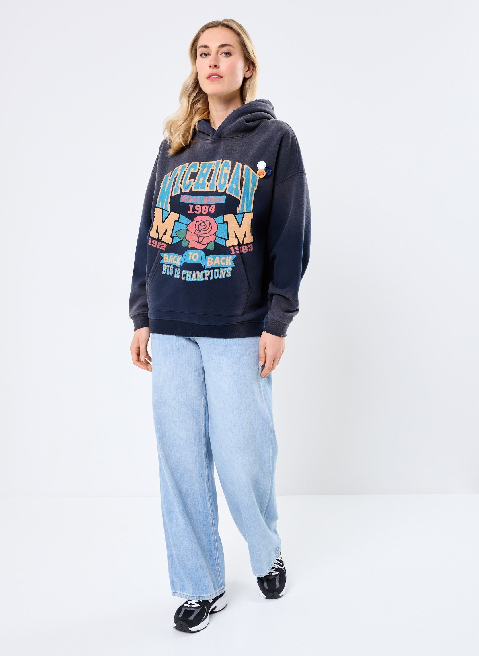 Sweats à capuche SWEATSHIRT SKYLER ROSE femme bleu Newtone Sweats à capuche SWEATSHIRT SKYLER ROSE femme bleu VINTAGEBLUE