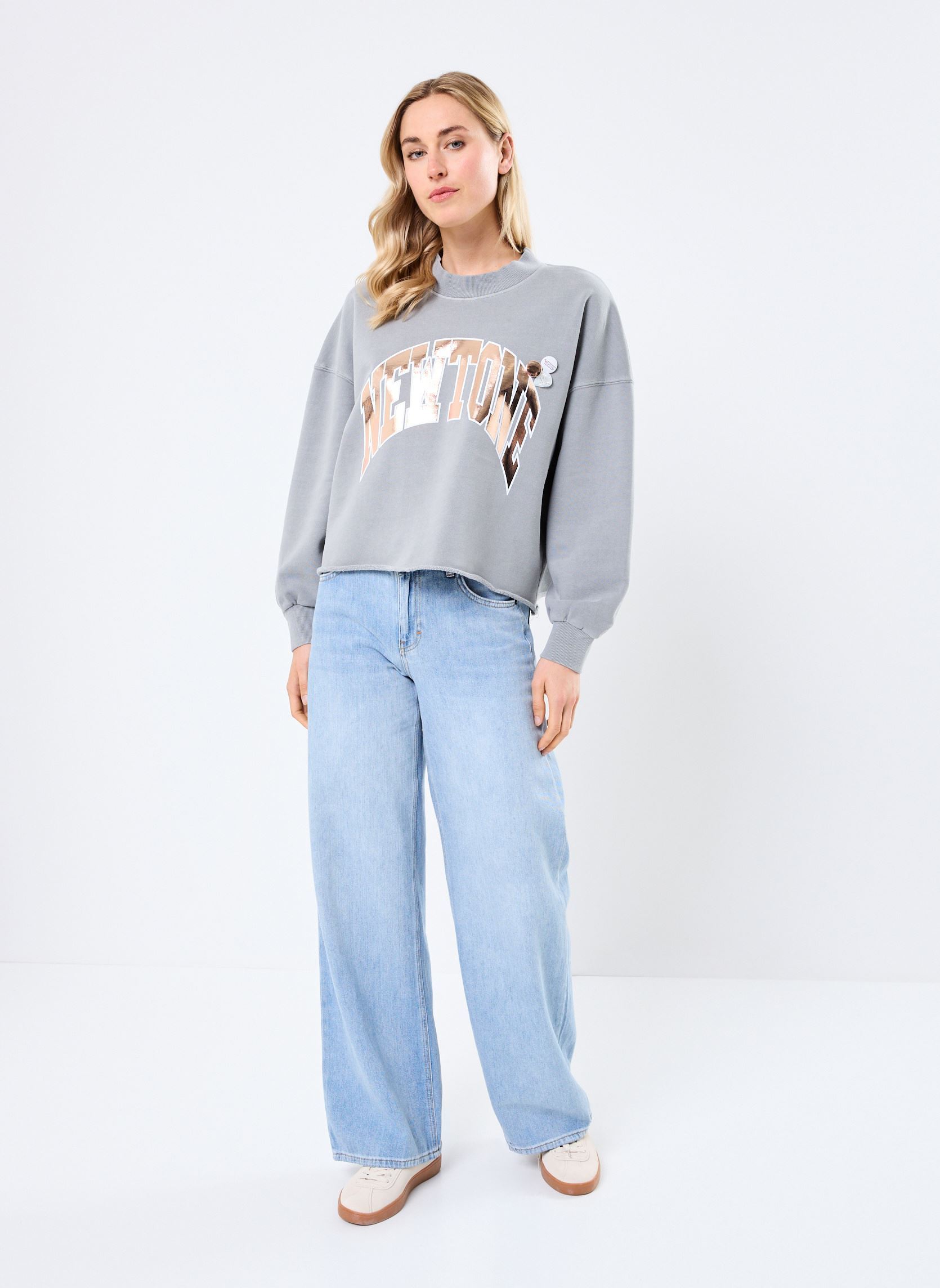 Sweatshirts SWEATSHIRT PORTER TONE femme gris Newtone Sweatshirts SWEATSHIRT PORTER TONE femme gris GREY