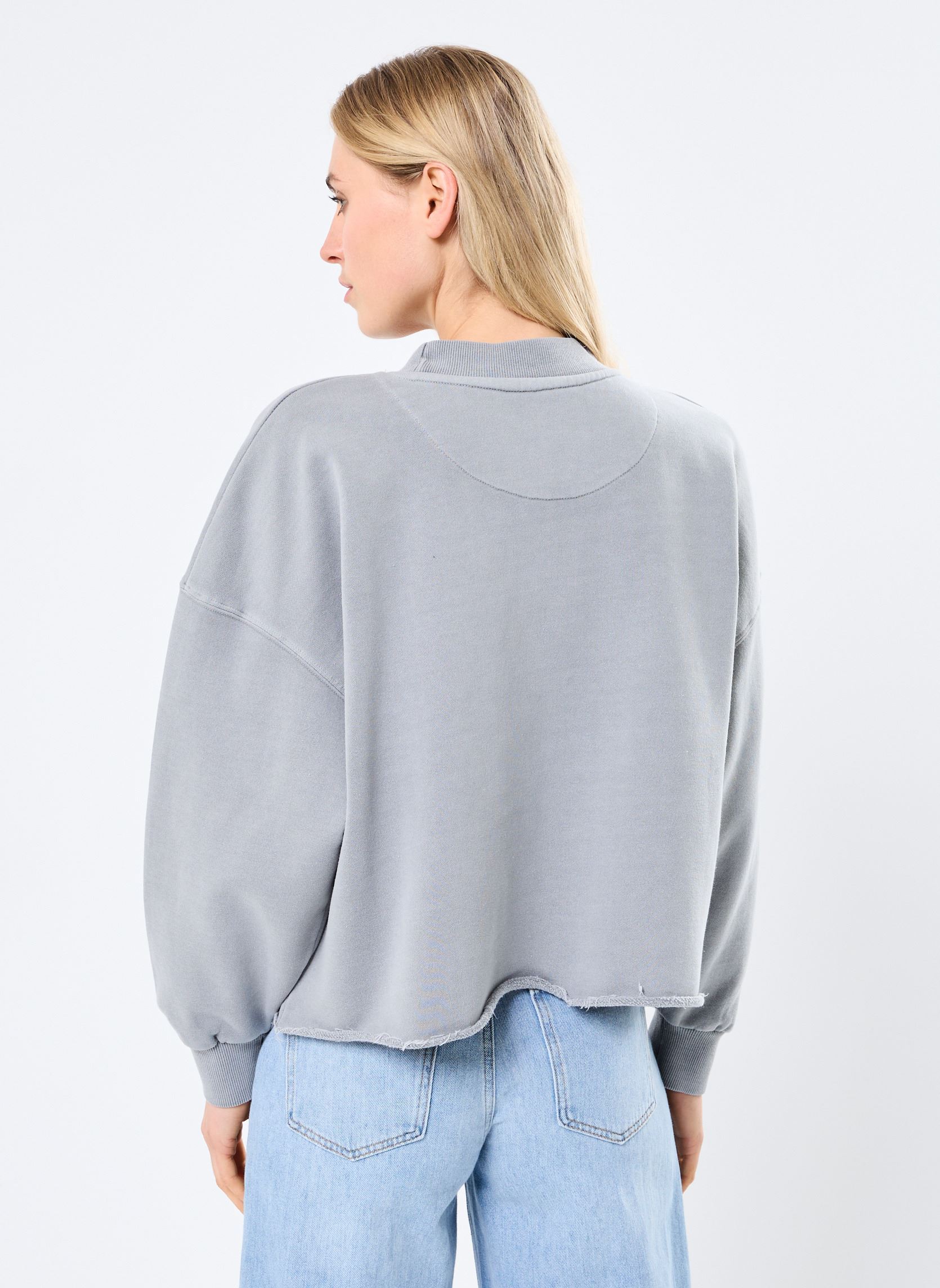Sweatshirts SWEATSHIRT PORTER TONE femme gris Newtone Sweatshirts SWEATSHIRT PORTER TONE femme gris GREY