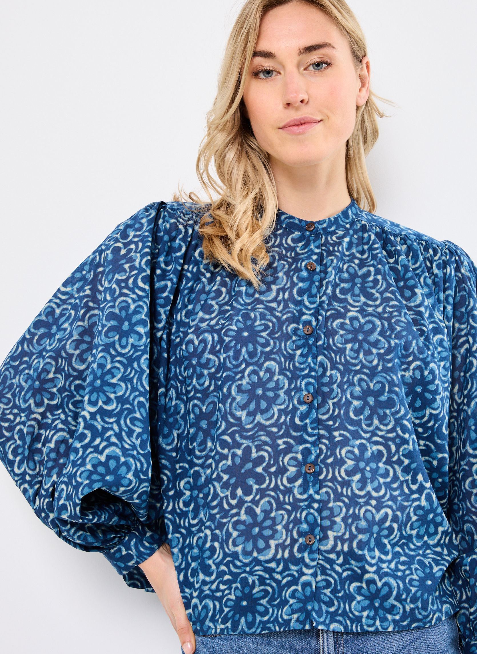 Blouses manches longues Gaia femme bleu Maison Hotel Blouses manches longues Gaia femme bleu Indigo Soul