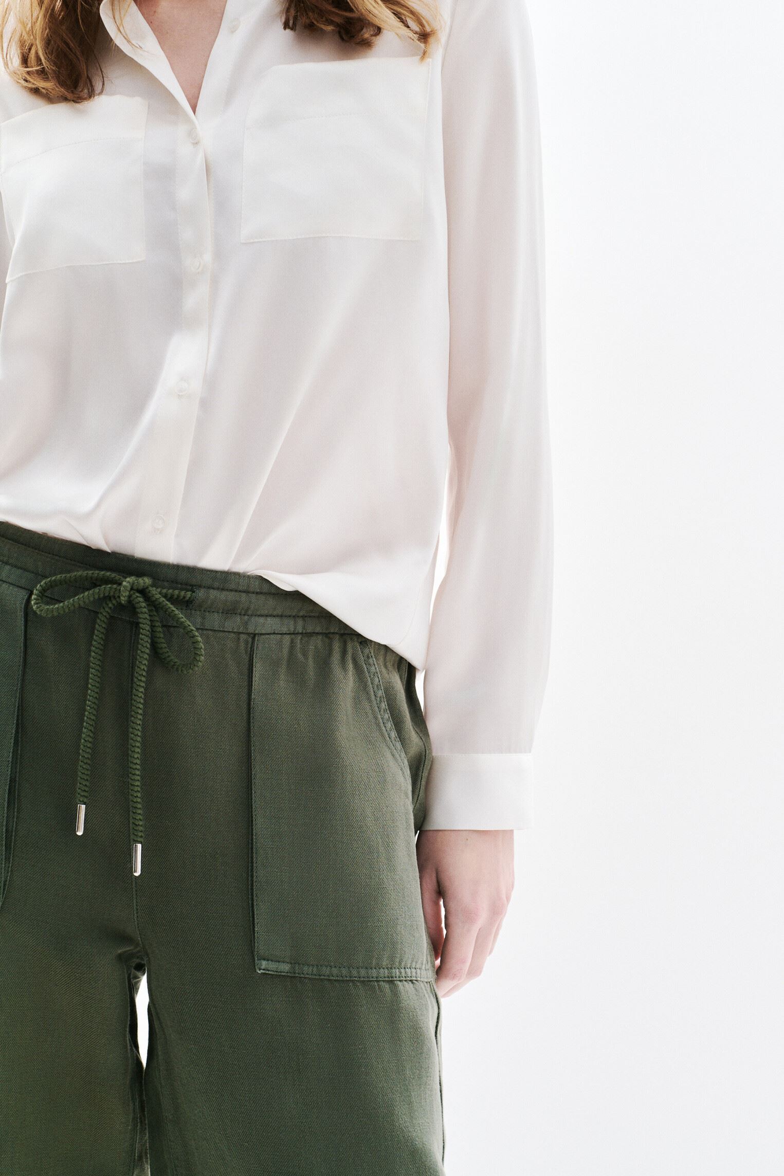 Pantalons chinos PK053-IGNACE femme vert Caroll Pantalons chinos PK053-IGNACE femme vert VERT KAKI