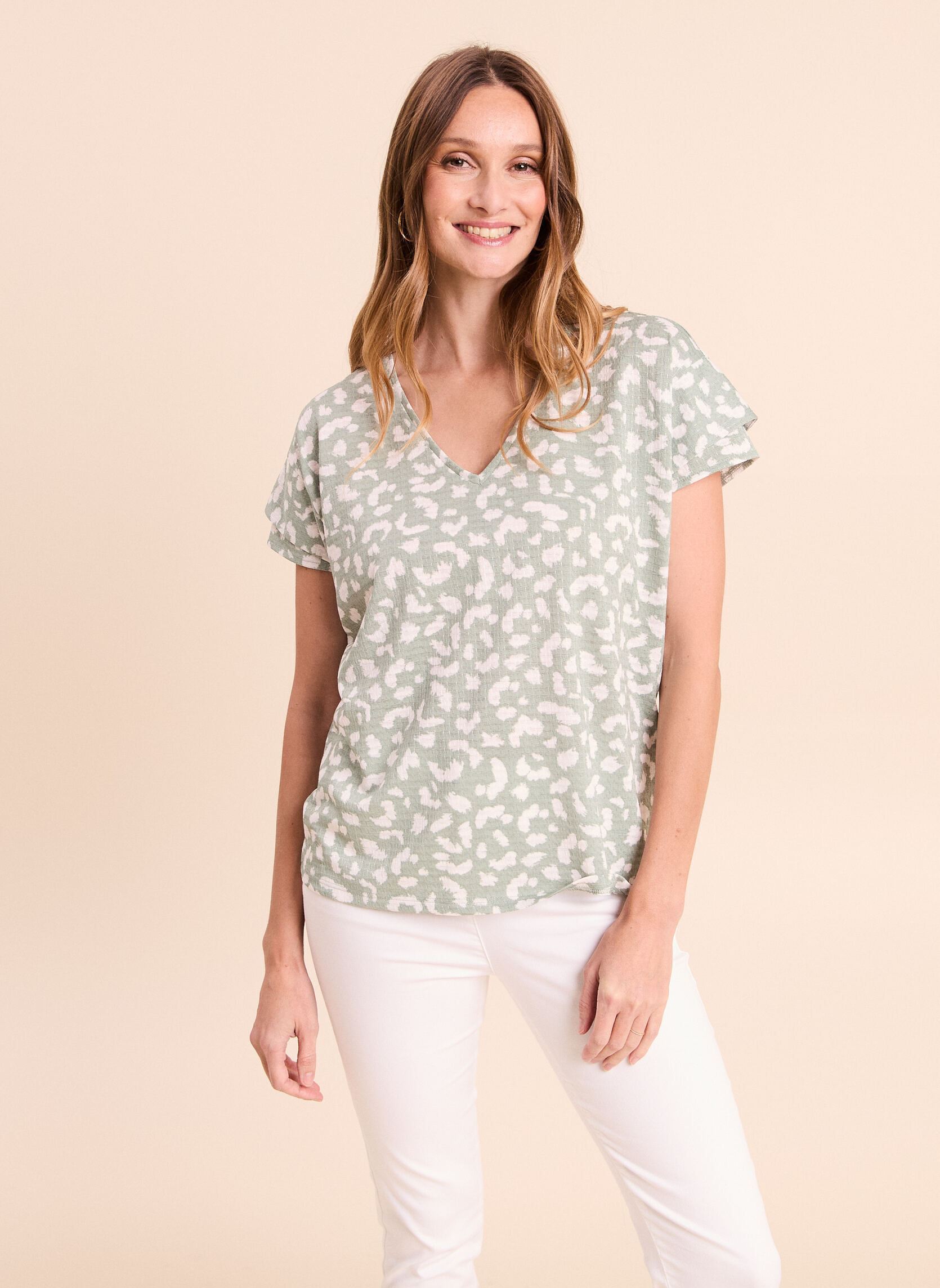 Tee-shirts manches courtes TEMIGNONNE femme vert Bréal Tee-shirts manches courtes TEMIGNONNE femme vert FLO-LEOPY-MID11