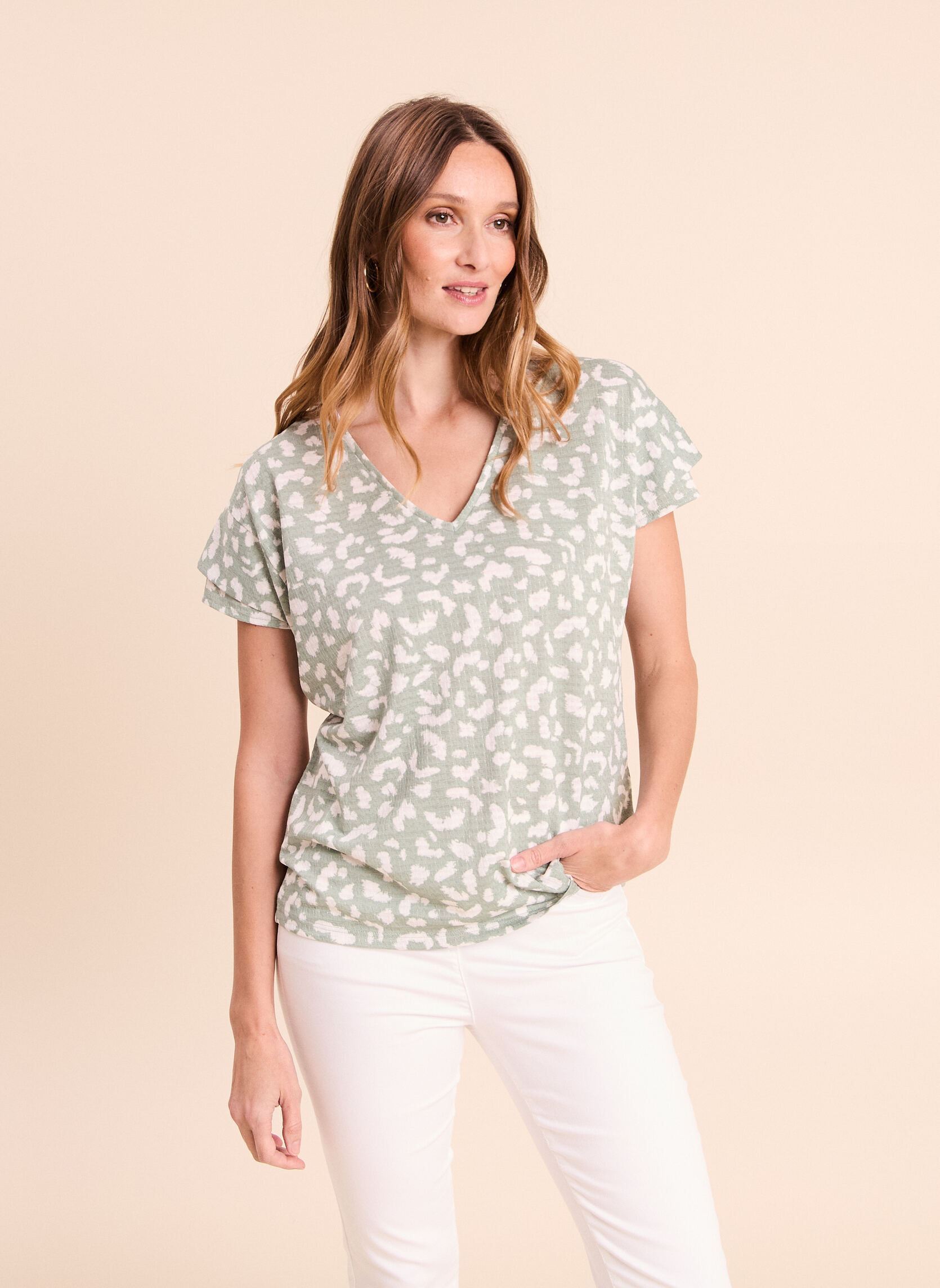 Tee-shirts manches courtes TEMIGNONNE femme vert Bréal Tee-shirts manches courtes TEMIGNONNE femme vert FLO-LEOPY-MID11