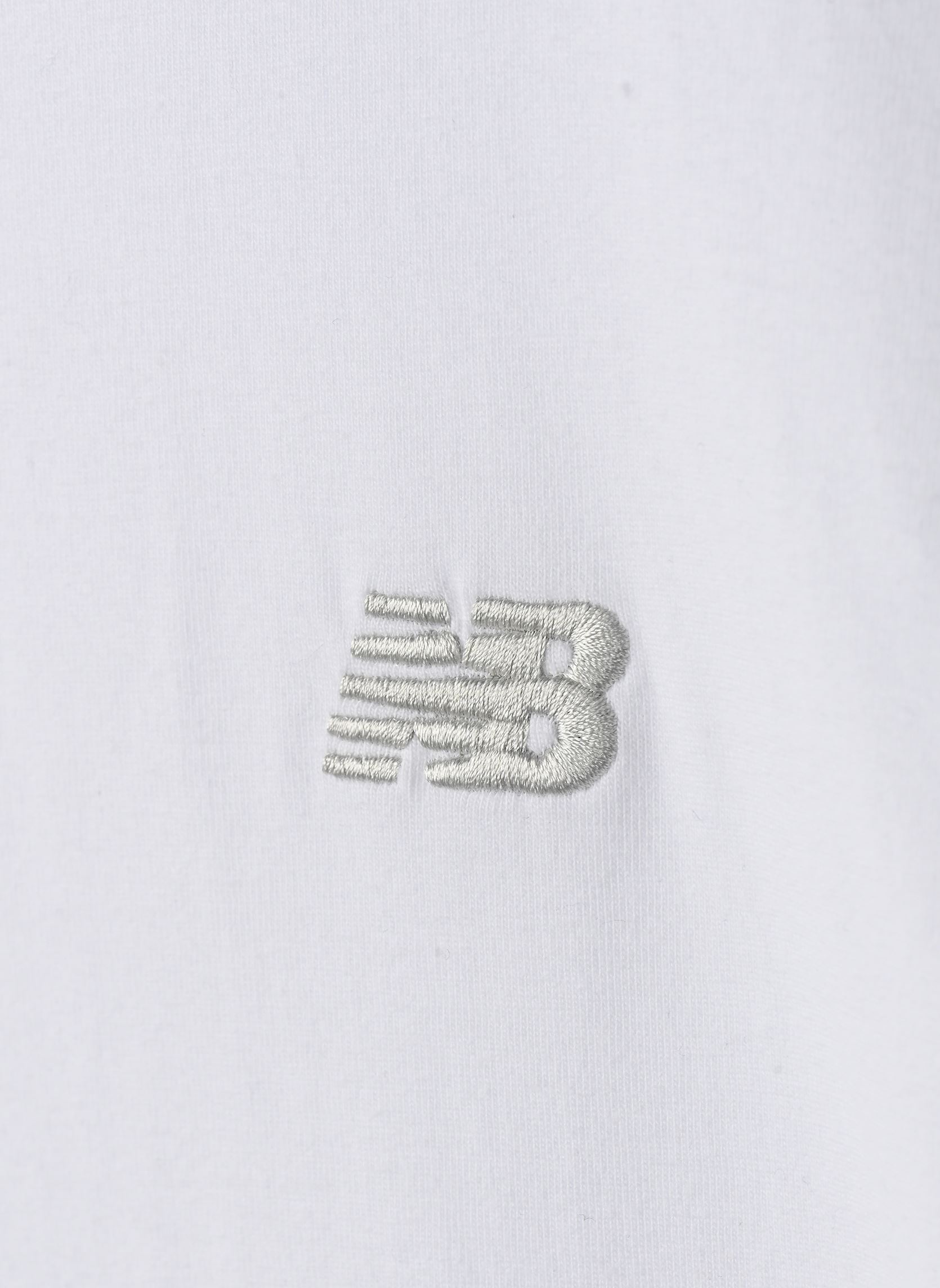 Tee-shirts manches courtes New Balance Jersey Small Logo Tee Boys garçon blanc New Balance Kids Tee-shirts manches courtes New Balance Jersey Small Logo Tee Boys garçon blanc NB BRIGHT WHITE