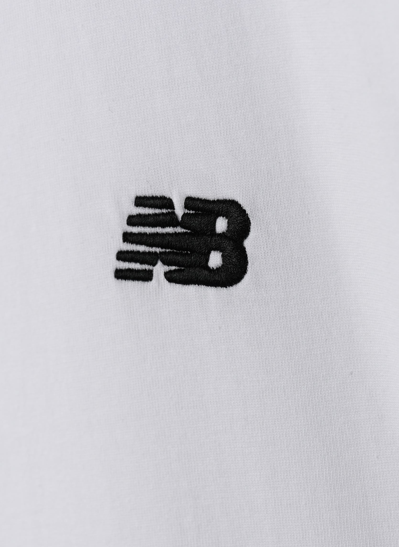Tee-shirts manches courtes New Balance Jersey Small Logo Tee Girl fille blanc New Balance Kids Tee-shirts manches courtes New Balance Jersey Small Logo Tee Girl fille blanc NB BRIGHT WHITE