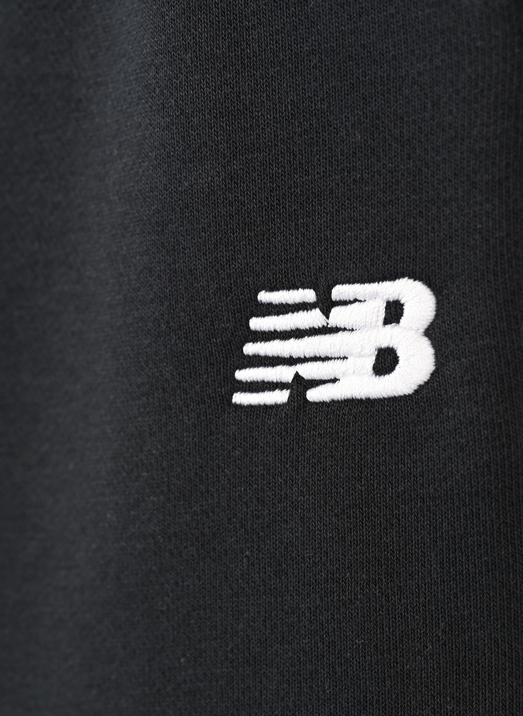 Joggings New Balance French Terry Small Logo Jogg fille noir New Balance Kids Joggings New Balance French Terry Small Logo Jogg fille noir NB CAVIAR